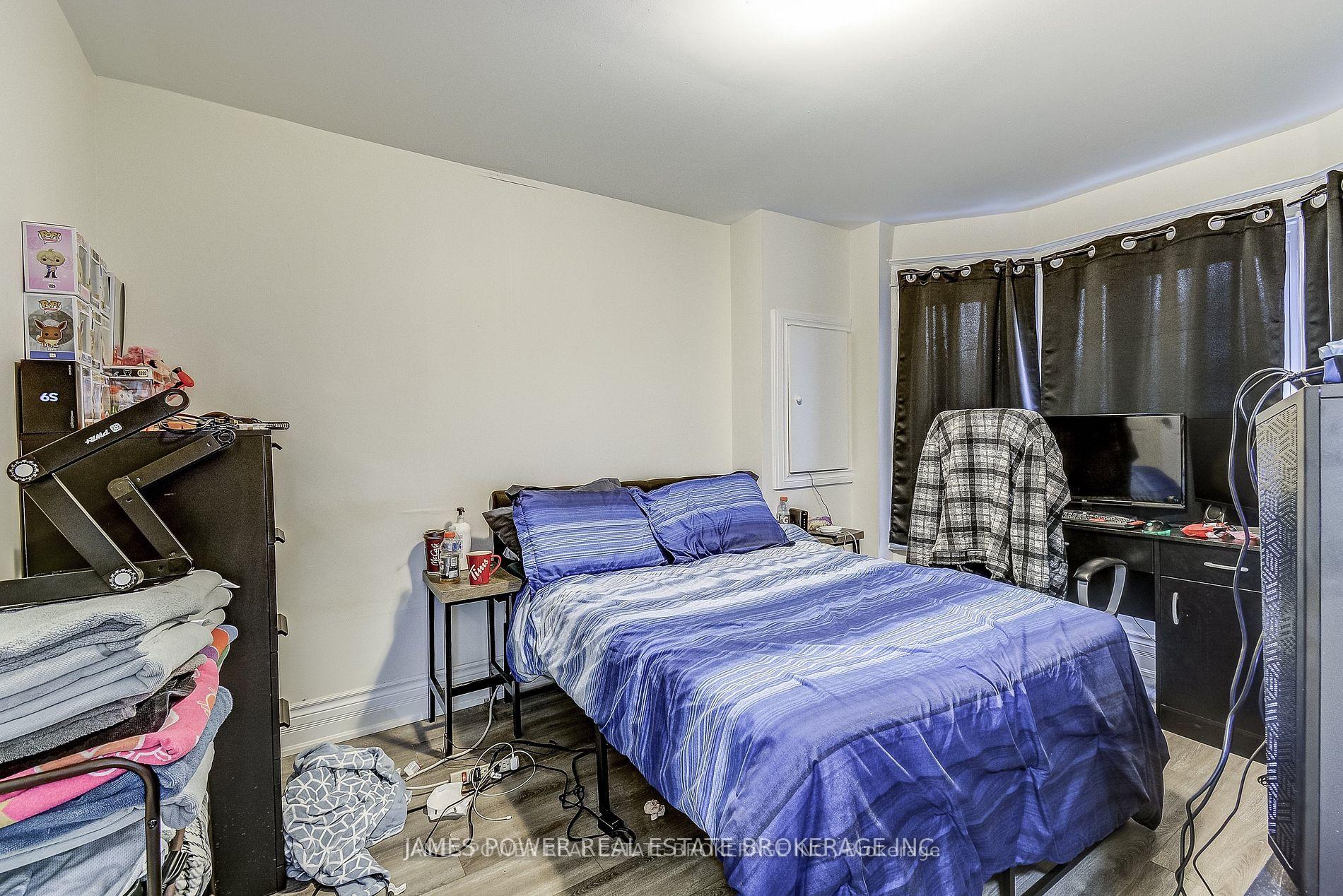 Photo 8 of 52 Spadina Avenue, Hamilton, Stripley — HOMEH