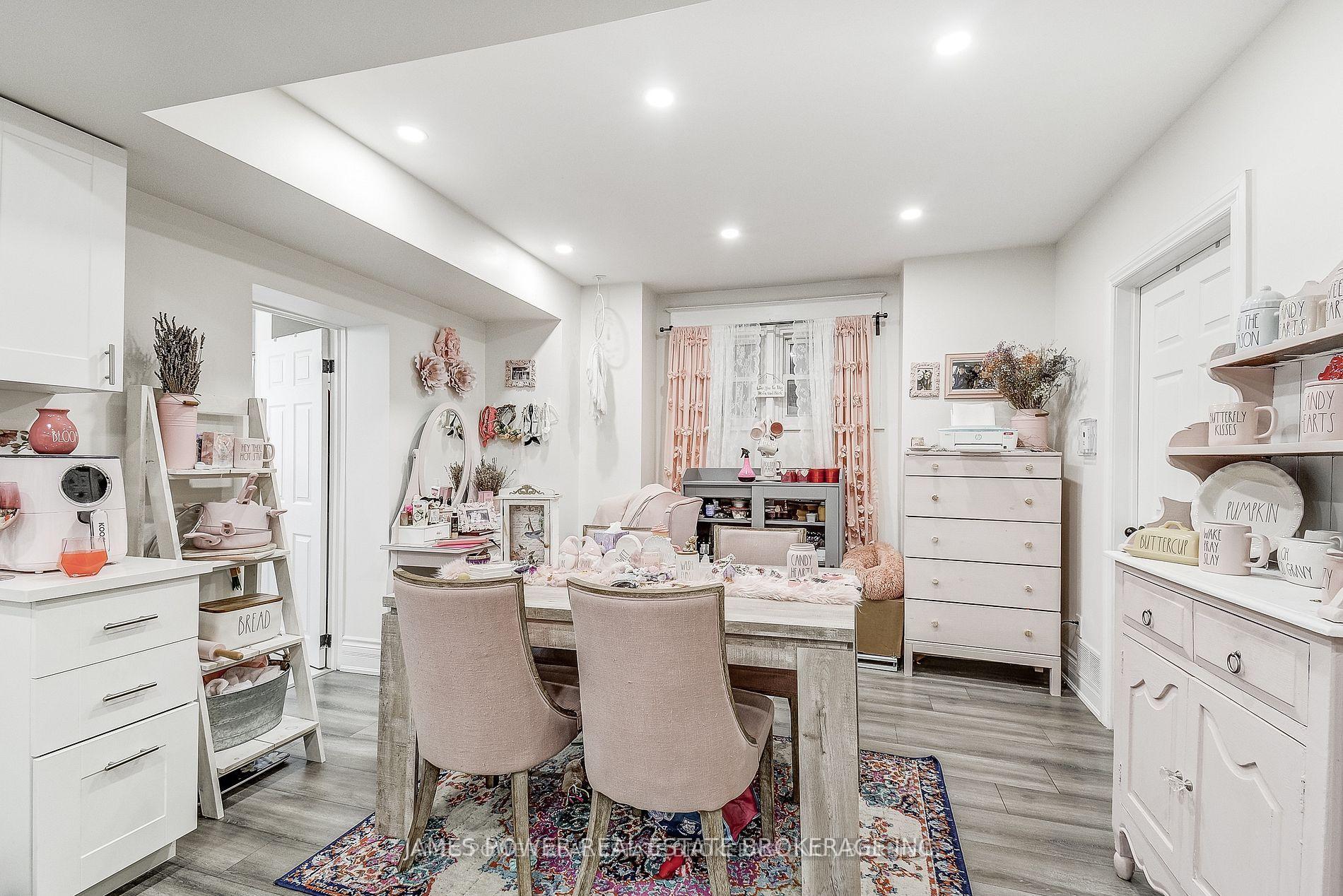 Photo 14 of 52 Spadina Avenue, Hamilton, Stripley — HOMEH