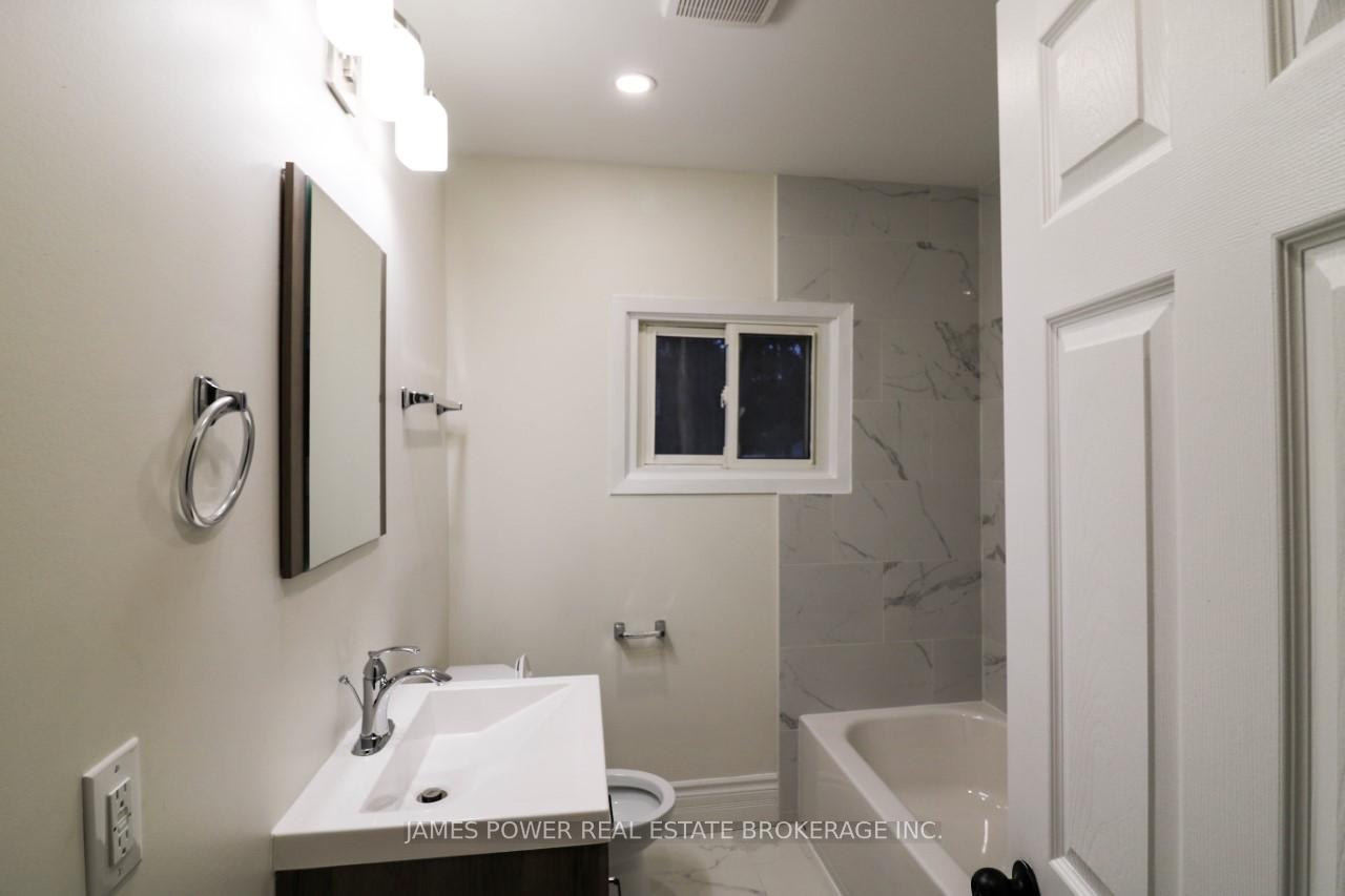 Photo 22 of 52 Spadina Avenue, Hamilton, Stripley — HOMEH