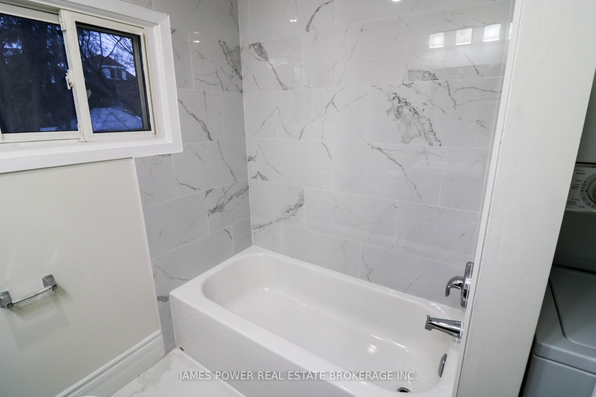 Photo 23 of 52 Spadina Avenue, Hamilton, Stripley — HOMEH