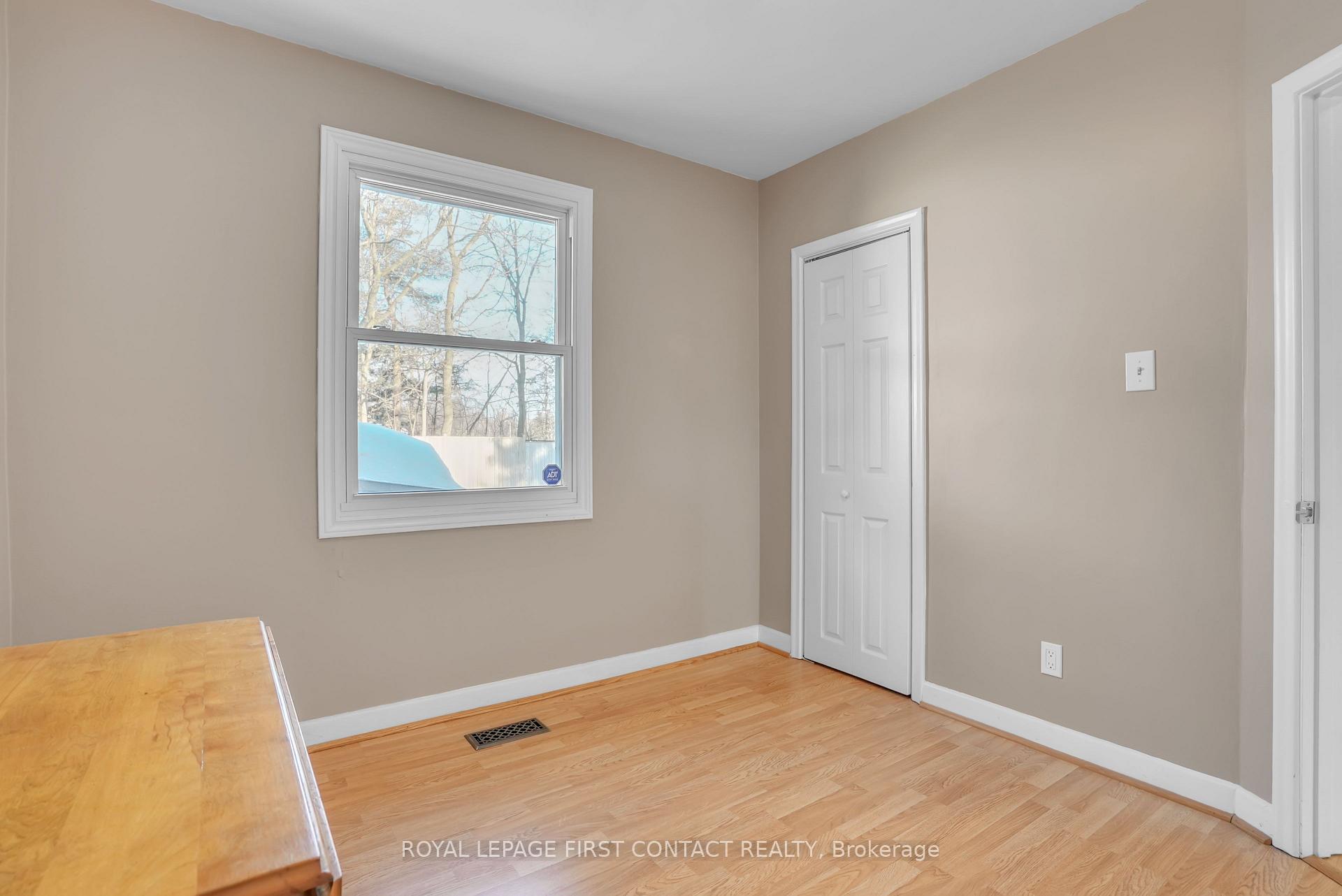 Photo 18 of 8 Agnes Street, Barrie, City Centre — HOMEH