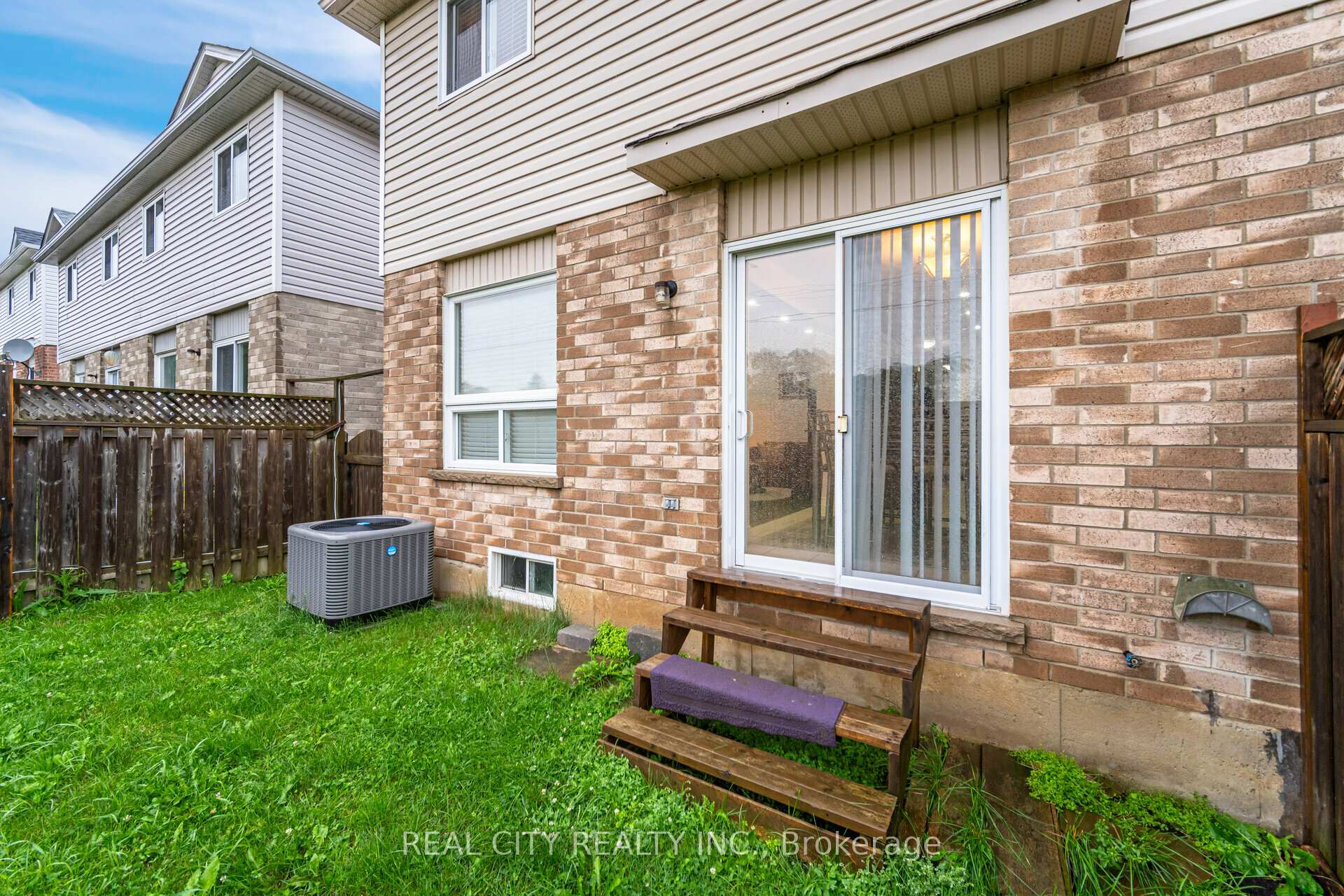 Photo 34 of 11 Vennio Lane, Hamilton, Barnstown — HOMEH