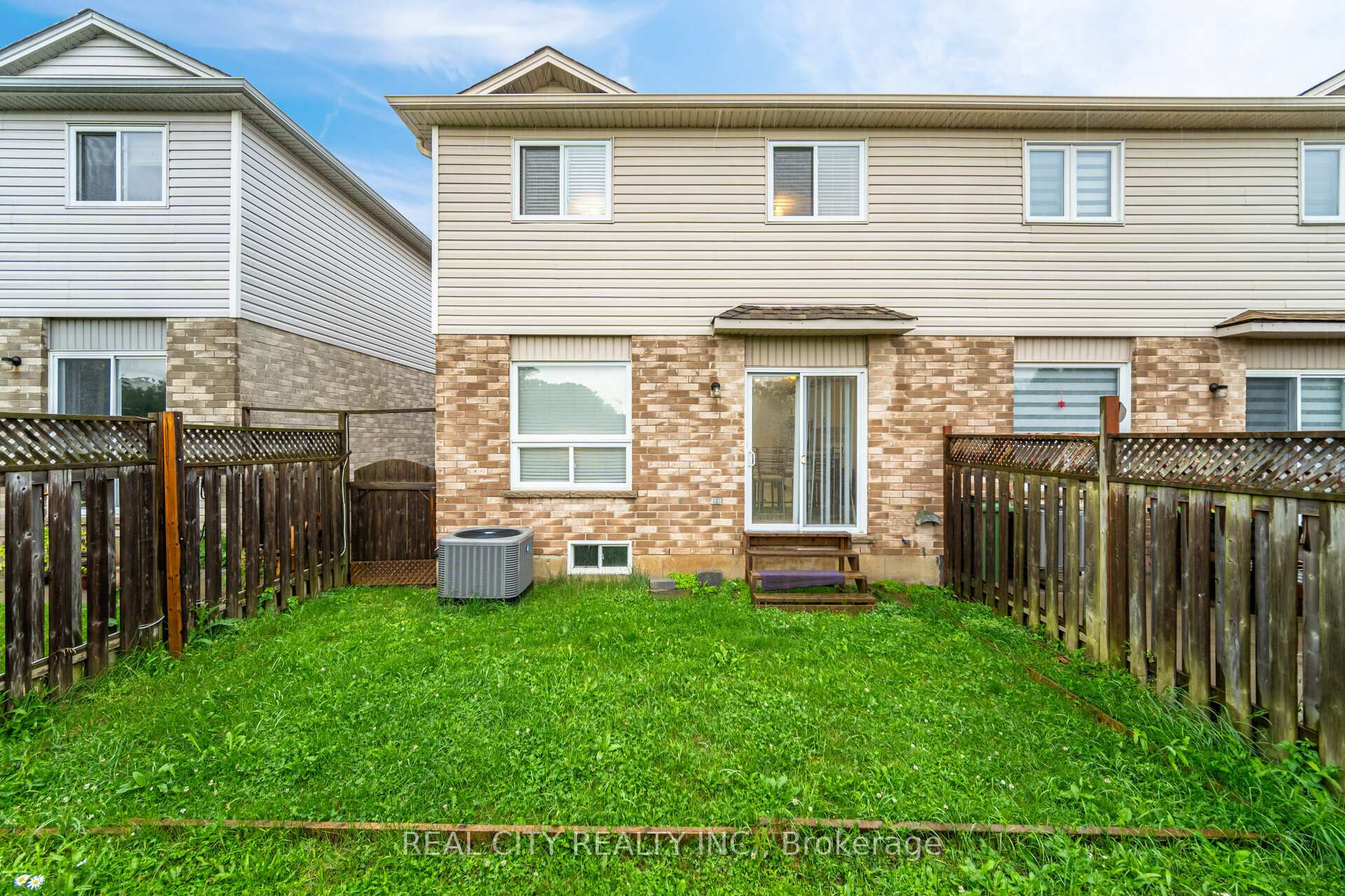 Photo 37 of 11 Vennio Lane, Hamilton, Barnstown — HOMEH