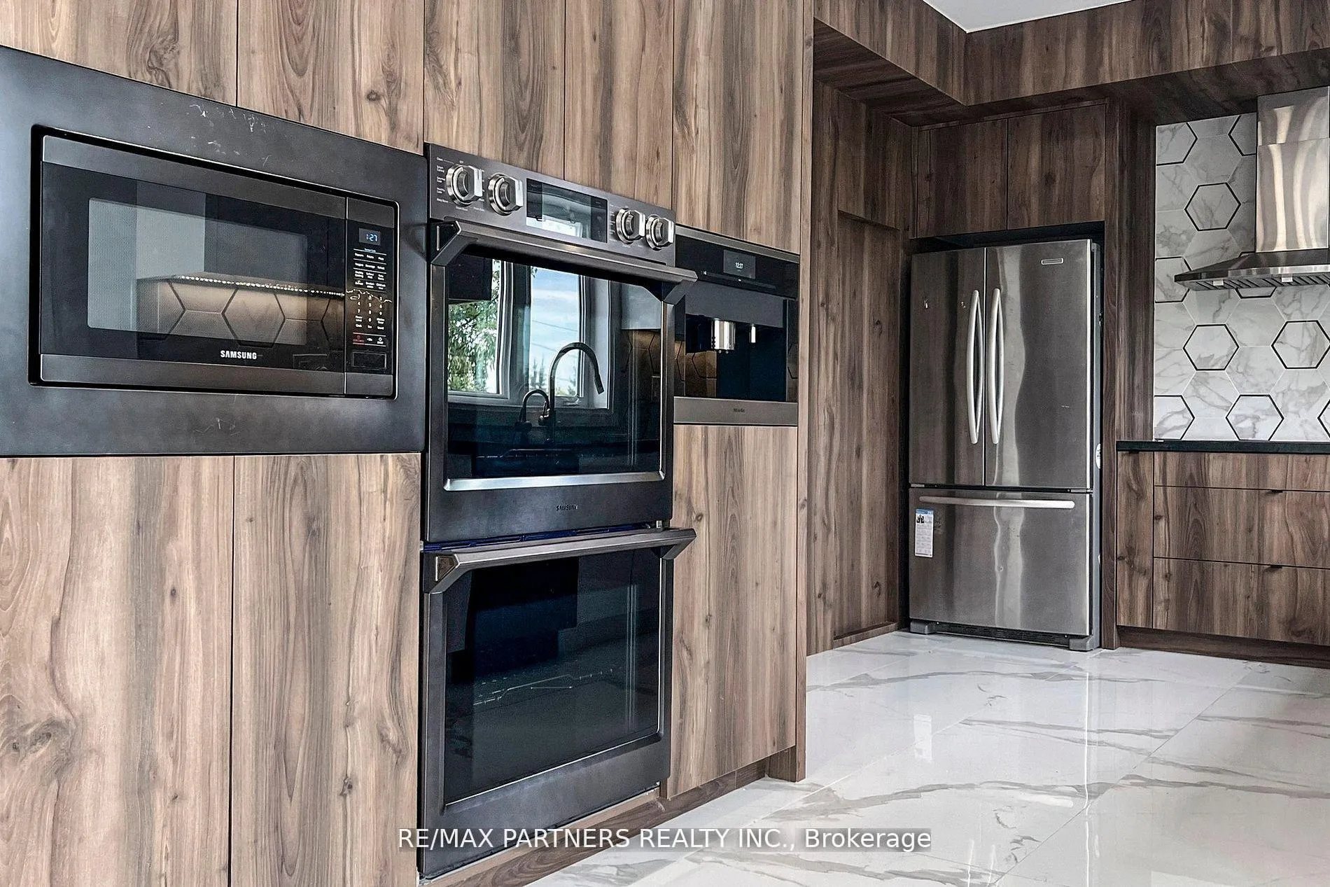 Photo 16 of 31 Eyer Drive, Markham, Cachet — HOMEH