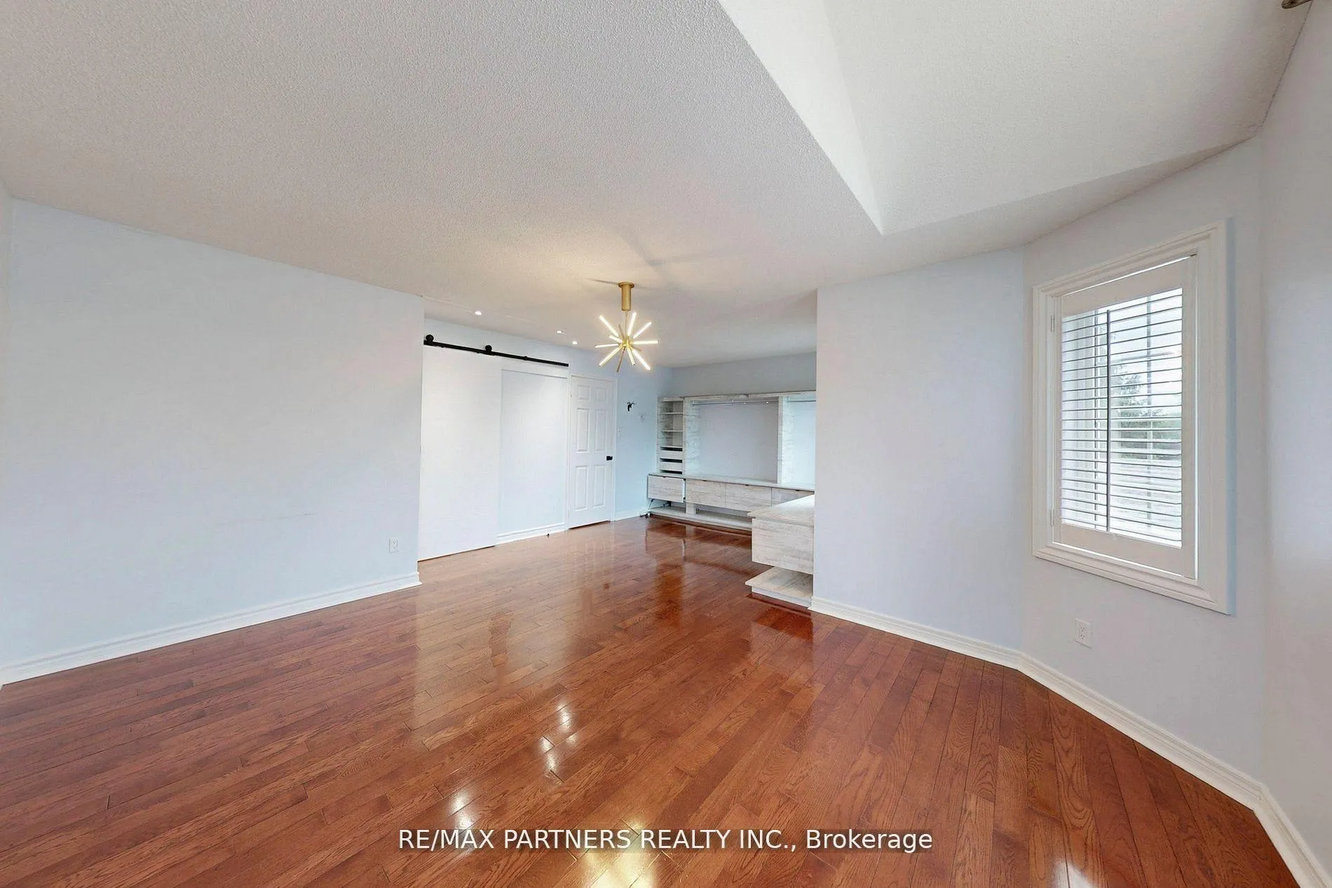 Photo 25 of 31 Eyer Drive, Markham, Cachet — HOMEH