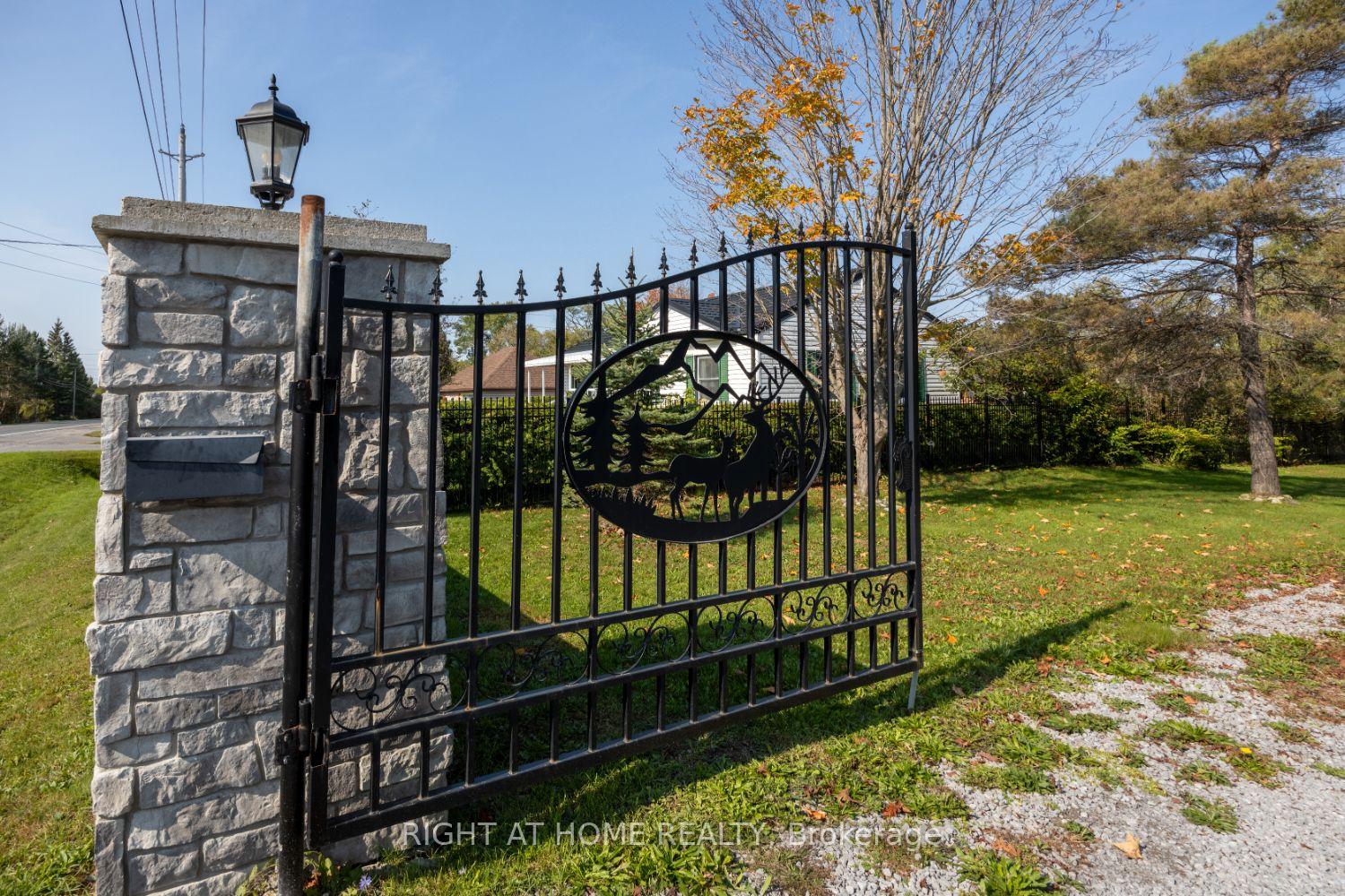 Photo 5 of 420 Parkhill Road E, Douro-Dummer — HOMEH