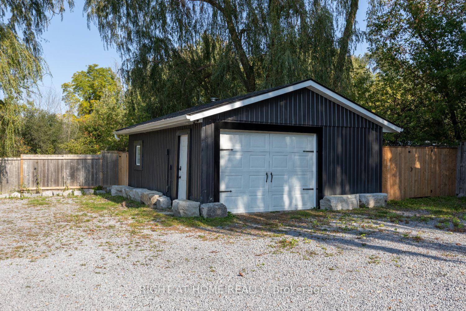 Photo 7 of 420 Parkhill Road E, Douro-Dummer — HOMEH