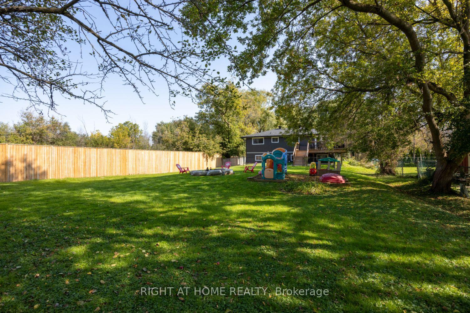 Photo 9 of 420 Parkhill Road E, Douro-Dummer — HOMEH