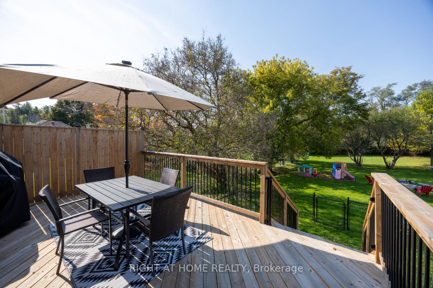 Photo 11 of 420 Parkhill Road E, Douro-Dummer — HOMEH