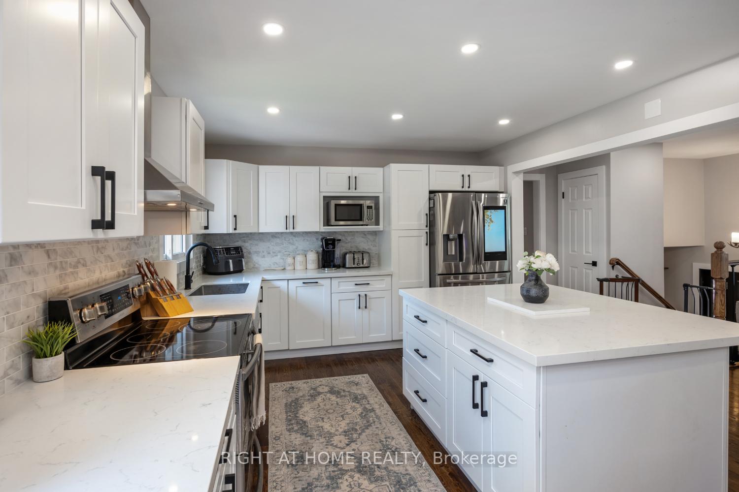Photo 12 of 420 Parkhill Road E, Douro-Dummer — HOMEH