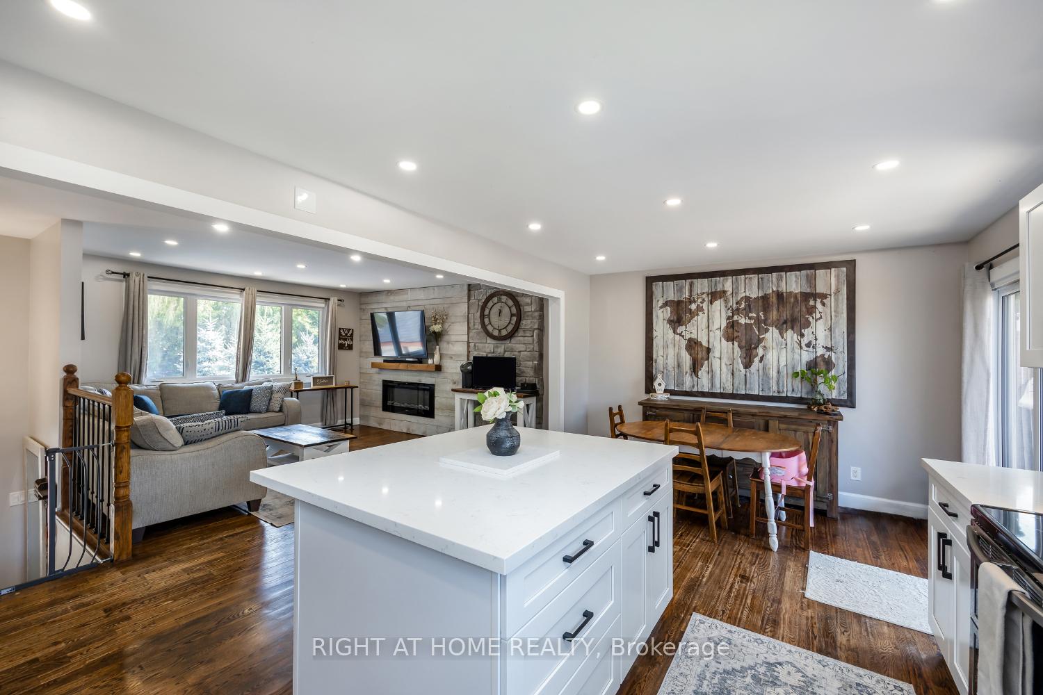 Photo 15 of 420 Parkhill Road E, Douro-Dummer — HOMEH