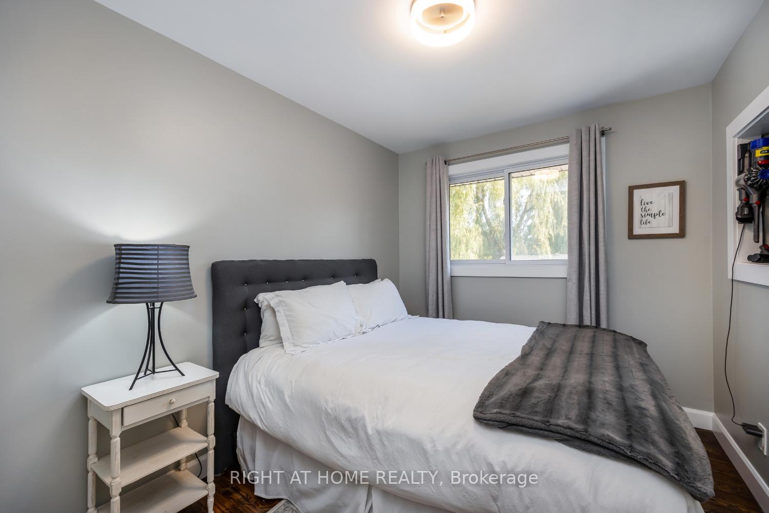Photo 20 of 420 Parkhill Road E, Douro-Dummer — HOMEH