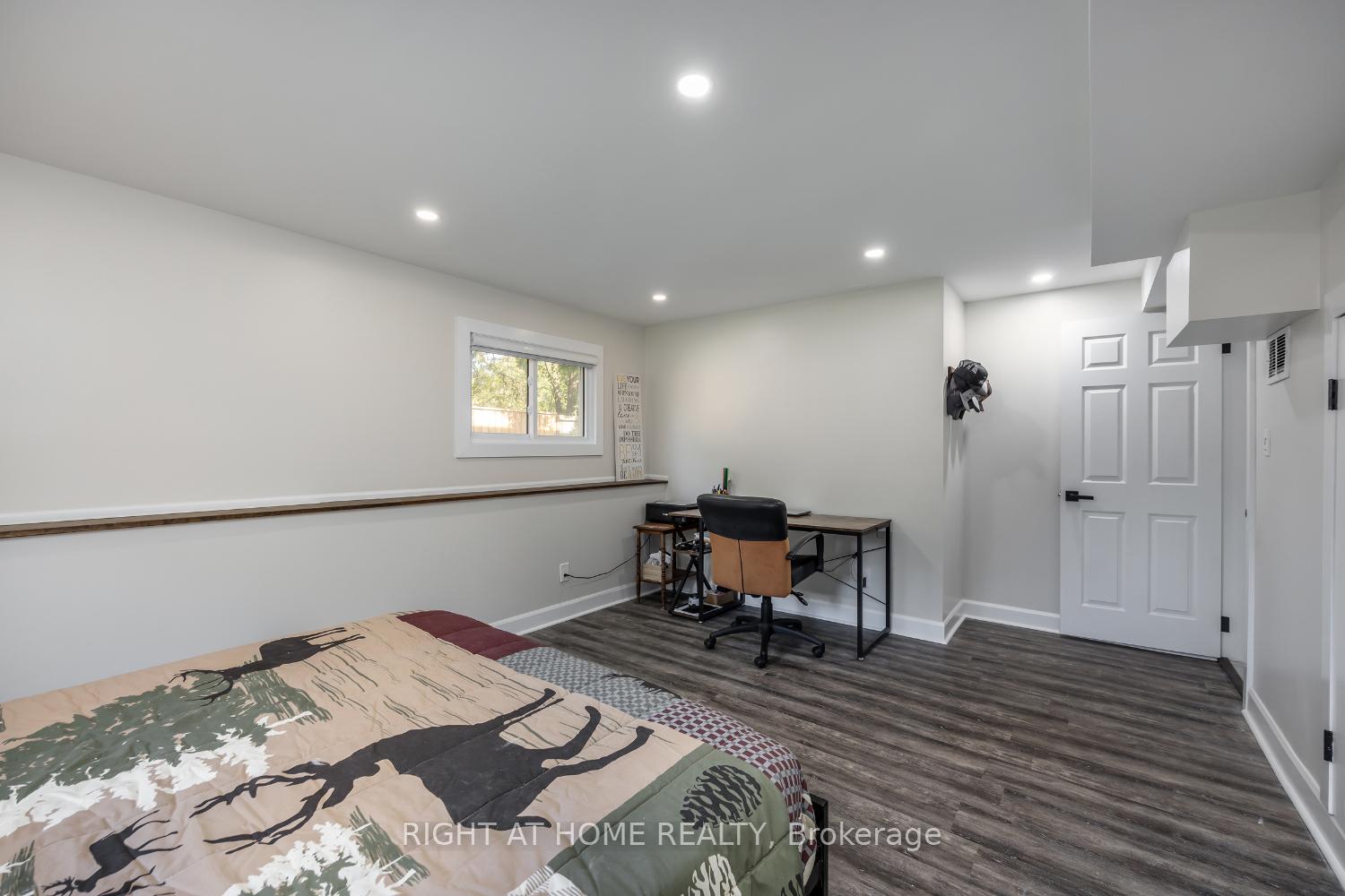 Photo 25 of 420 Parkhill Road E, Douro-Dummer — HOMEH
