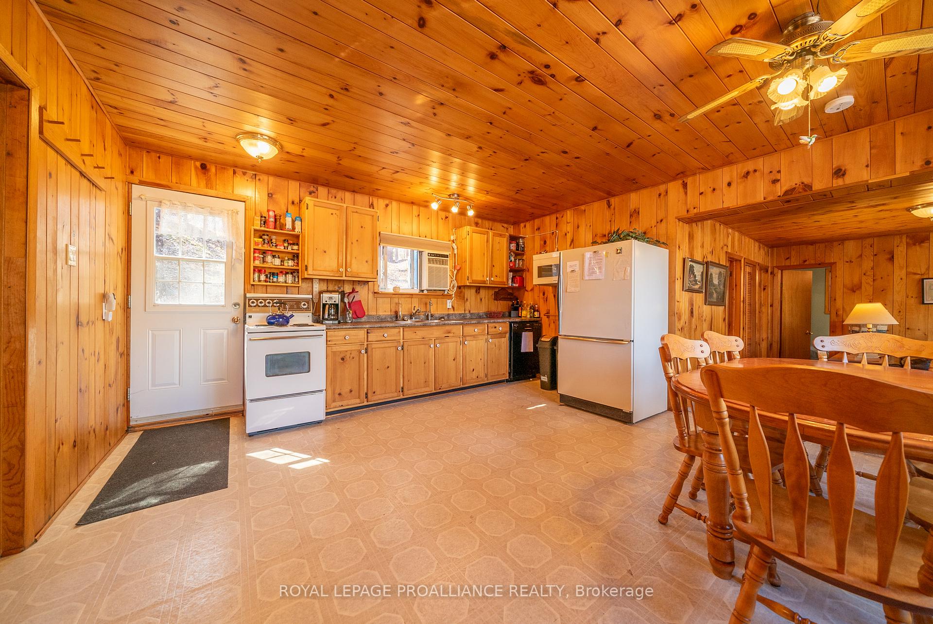 Photo 15 of 1045 Wheatley Lane, North Frontenac, Frontenac North — HOMEH