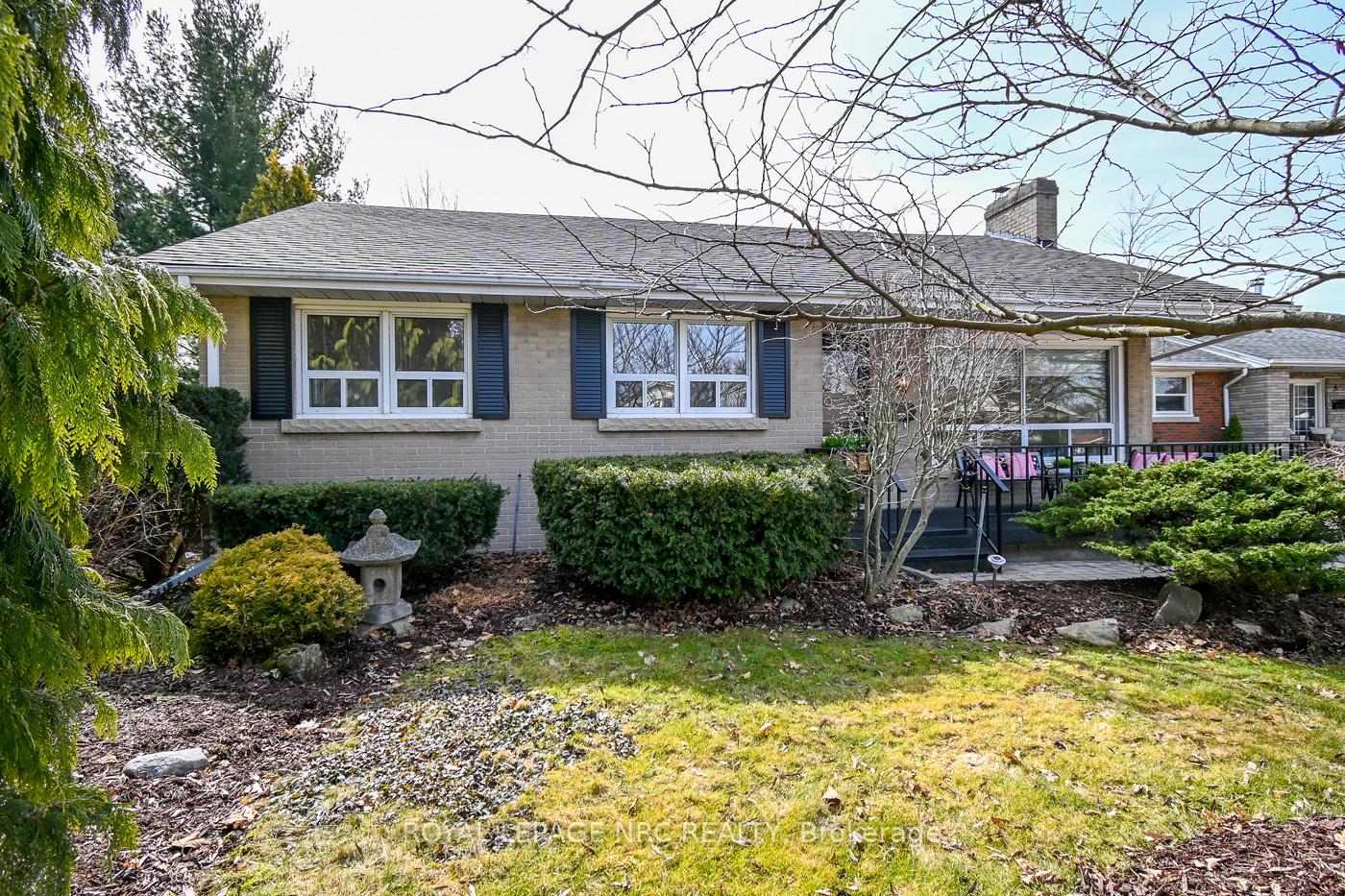 Photo 1 of 8 Macbeth Boulevard, St. Catharines, Glendale/Glenridge — HOMEH