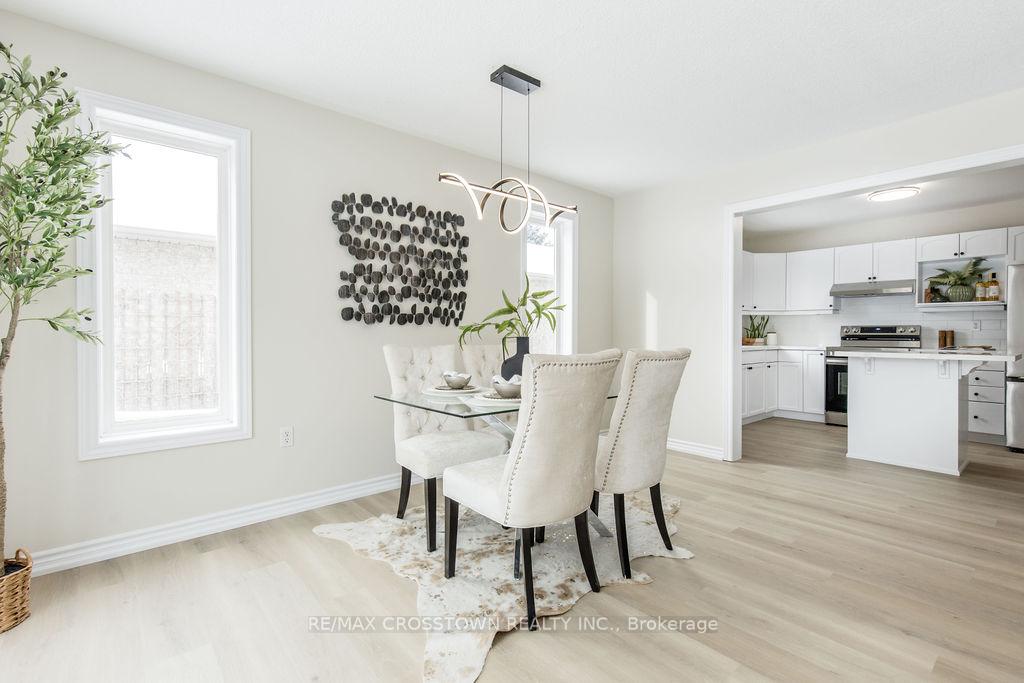 Photo 9 of 45 Nicklaus Drive, Barrie, East Bayfield — HOMEH