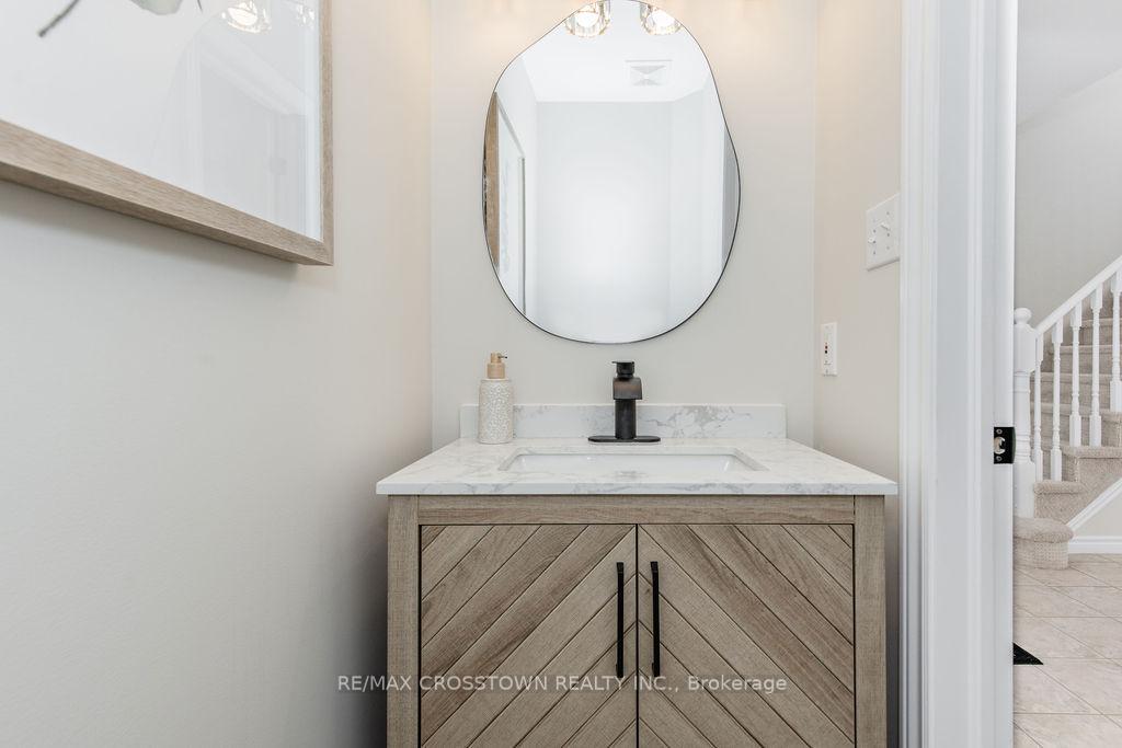 Photo 16 of 45 Nicklaus Drive, Barrie, East Bayfield — HOMEH
