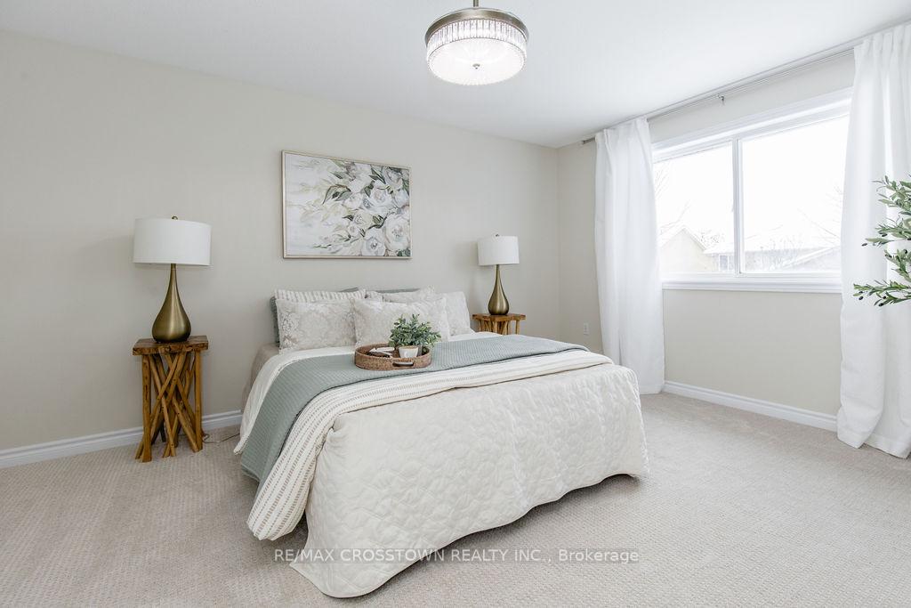 Photo 20 of 45 Nicklaus Drive, Barrie, East Bayfield — HOMEH
