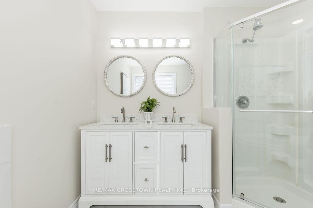 Photo 23 of 45 Nicklaus Drive, Barrie, East Bayfield — HOMEH