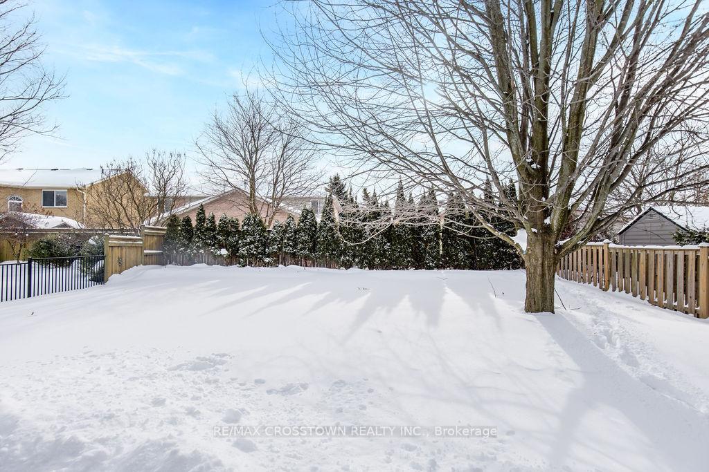 Photo 38 of 45 Nicklaus Drive, Barrie, East Bayfield — HOMEH