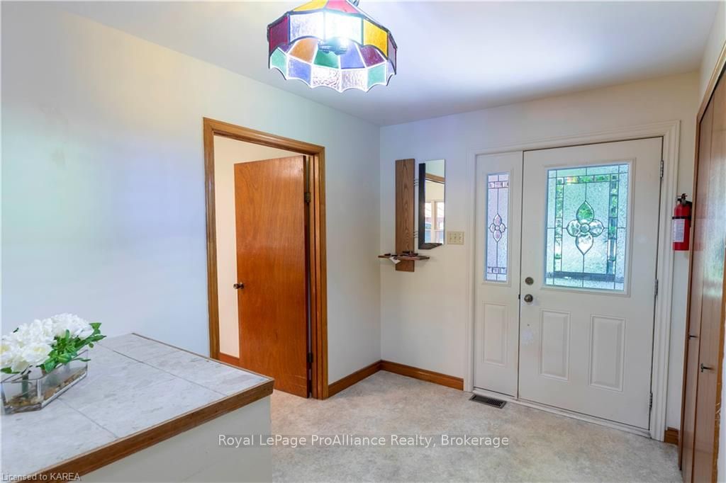 Photo 3 of 1288 5TH Line Road, Frontenac Islands, The Islands — HOMEH