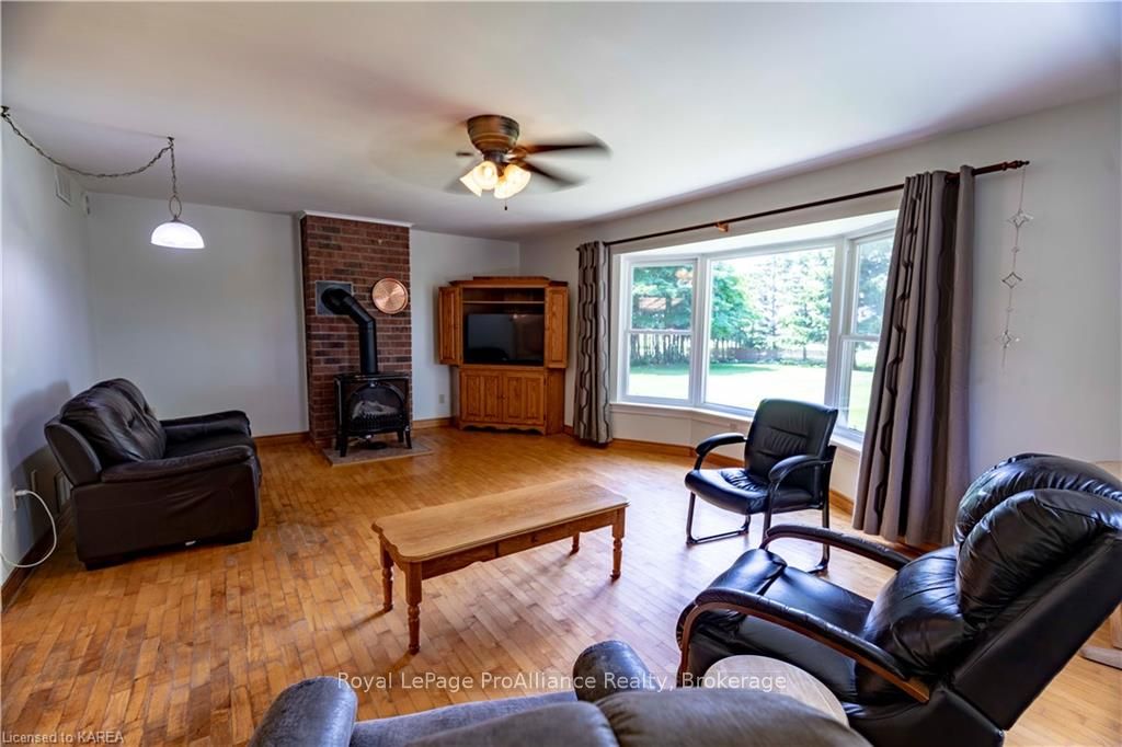 Photo 11 of 1288 5TH Line Road, Frontenac Islands, The Islands — HOMEH