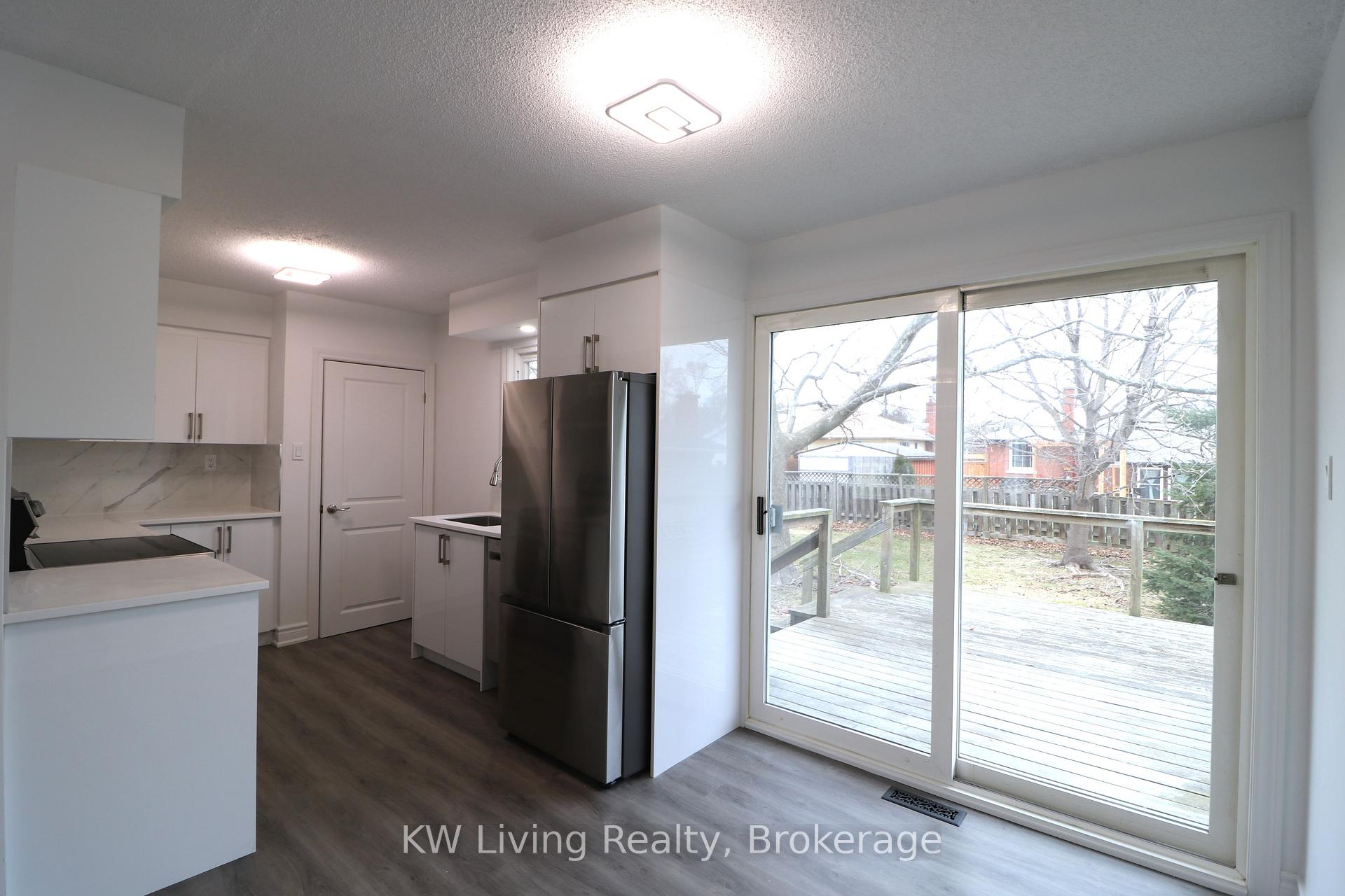 Photo 2 of 14 Redwood Avenue, St. Catharines, Bunting/Linwell — HOMEH