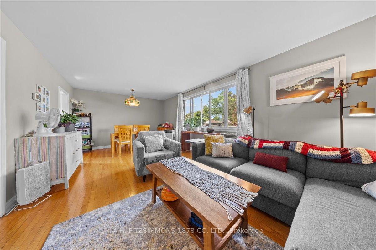 Photo 14 of 1217 Cameo Drive, Ottawa, Copeland Park — HOMEH