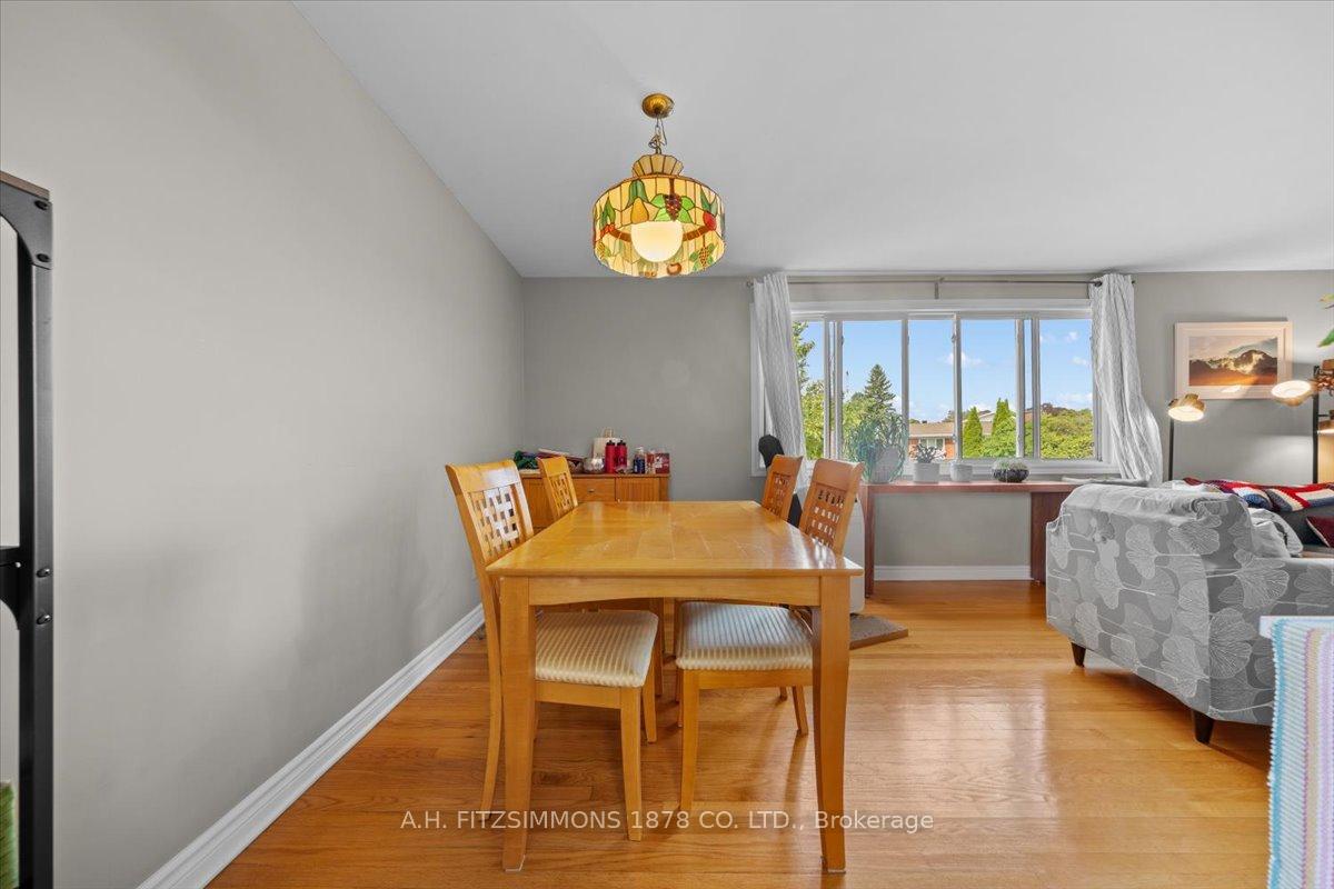 Photo 16 of 1217 Cameo Drive, Ottawa, Copeland Park — HOMEH