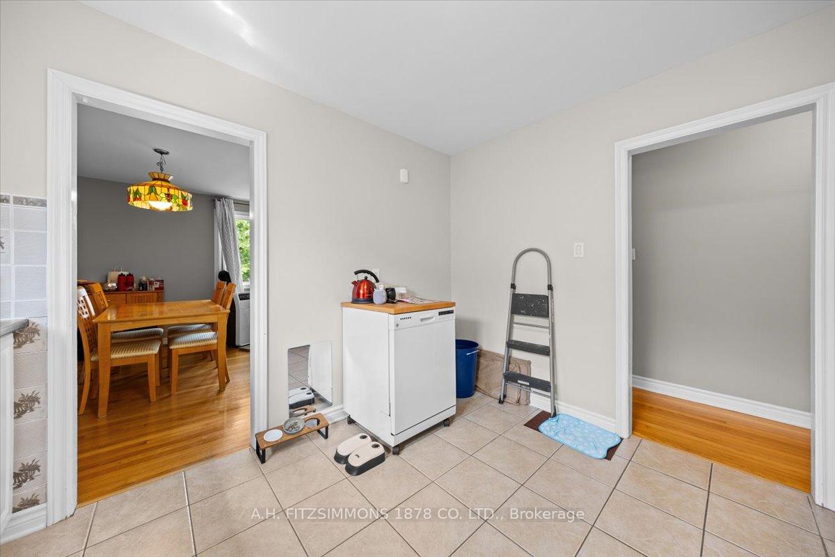 Photo 19 of 1217 Cameo Drive, Ottawa, Copeland Park — HOMEH