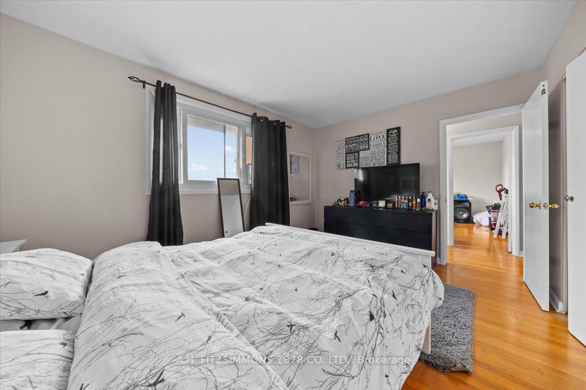 Photo 28 of 1217 Cameo Drive, Ottawa, Copeland Park — HOMEH