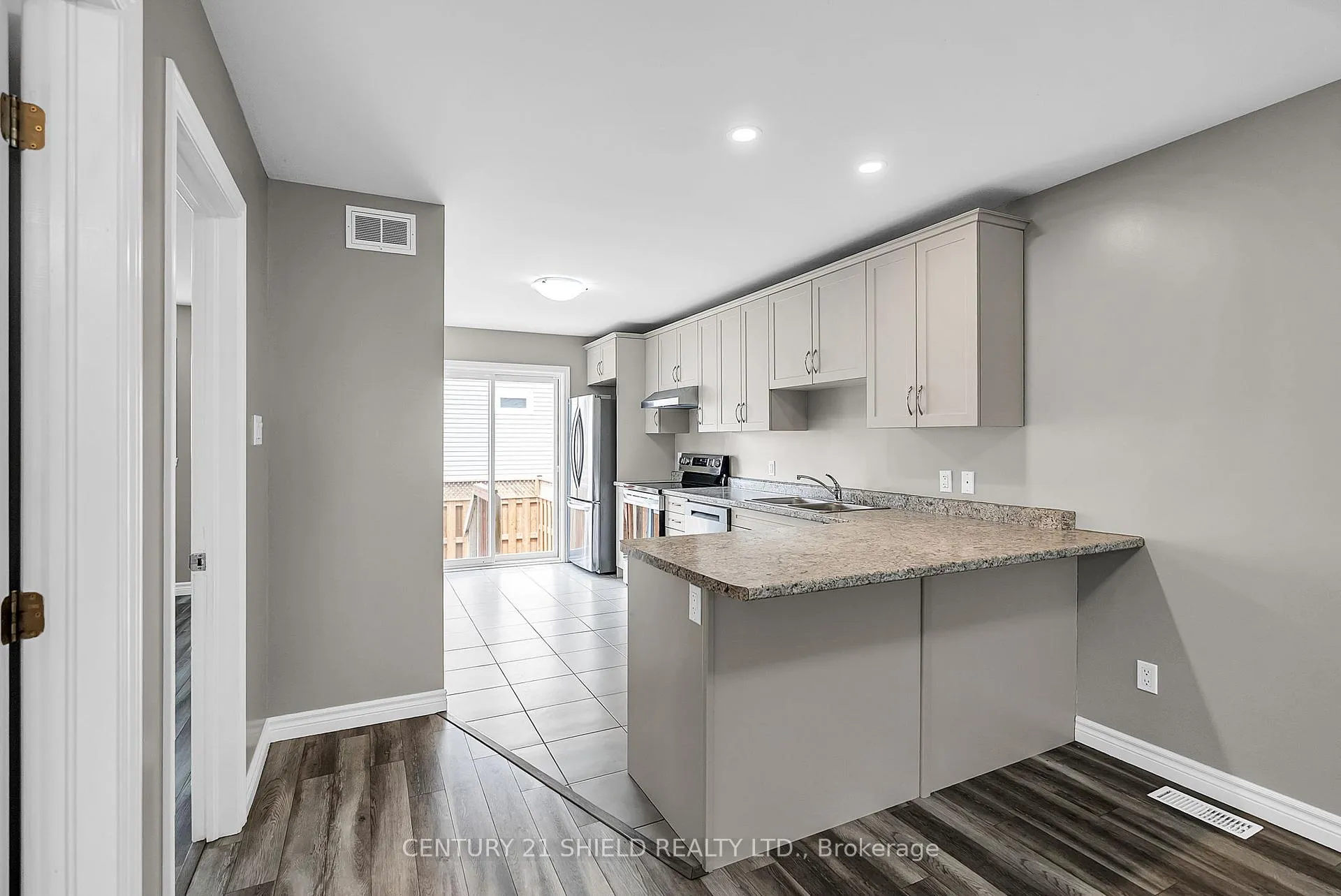 Photo 7 of 211 Third Street E, Cornwall — HOMEH