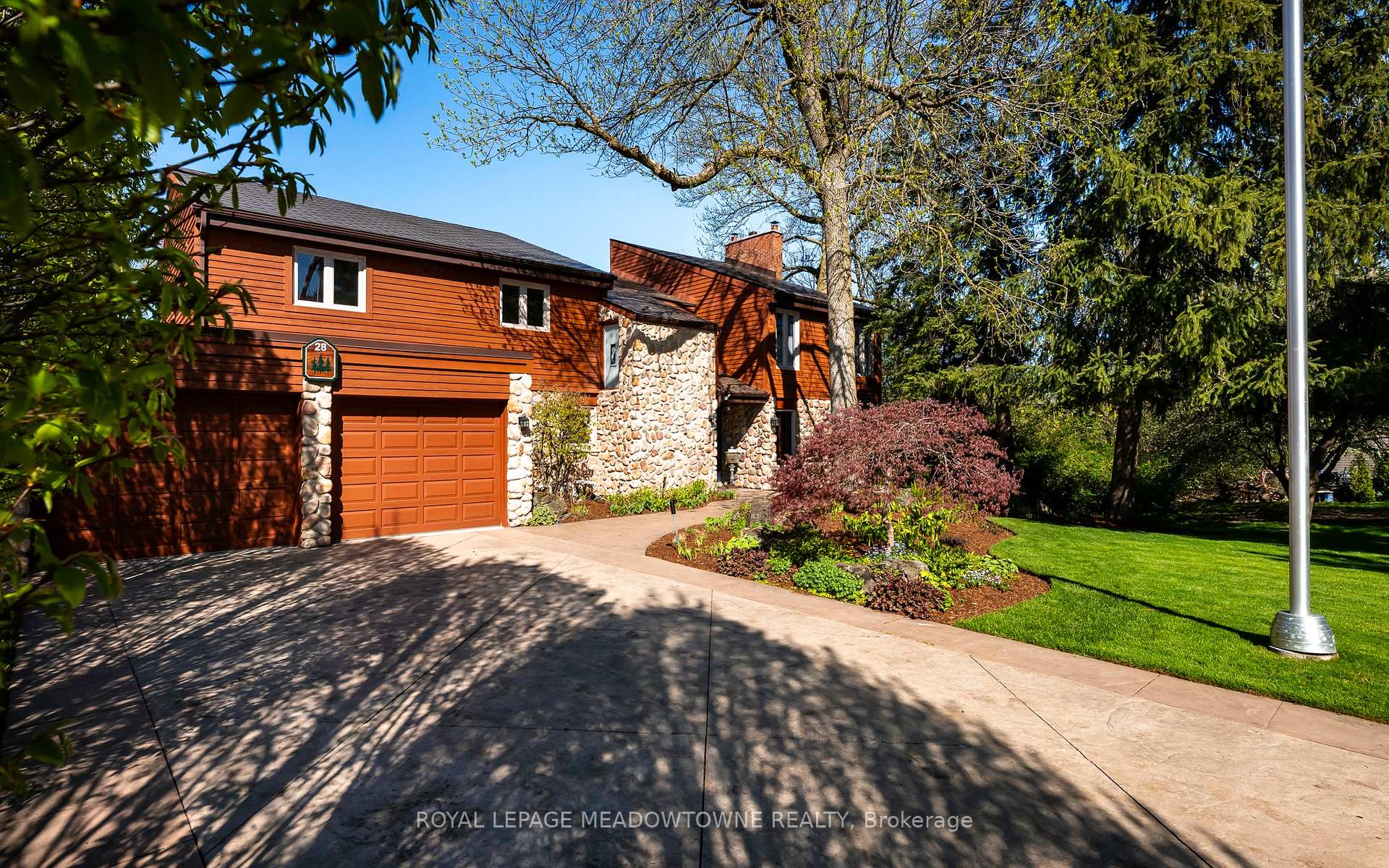 Front of 28 Pine Tree Crescent