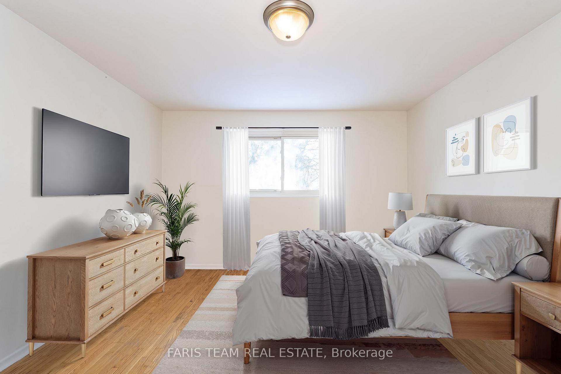 Photo 7 of 13 Burbank Place, Barrie, Wellington — HOMEH