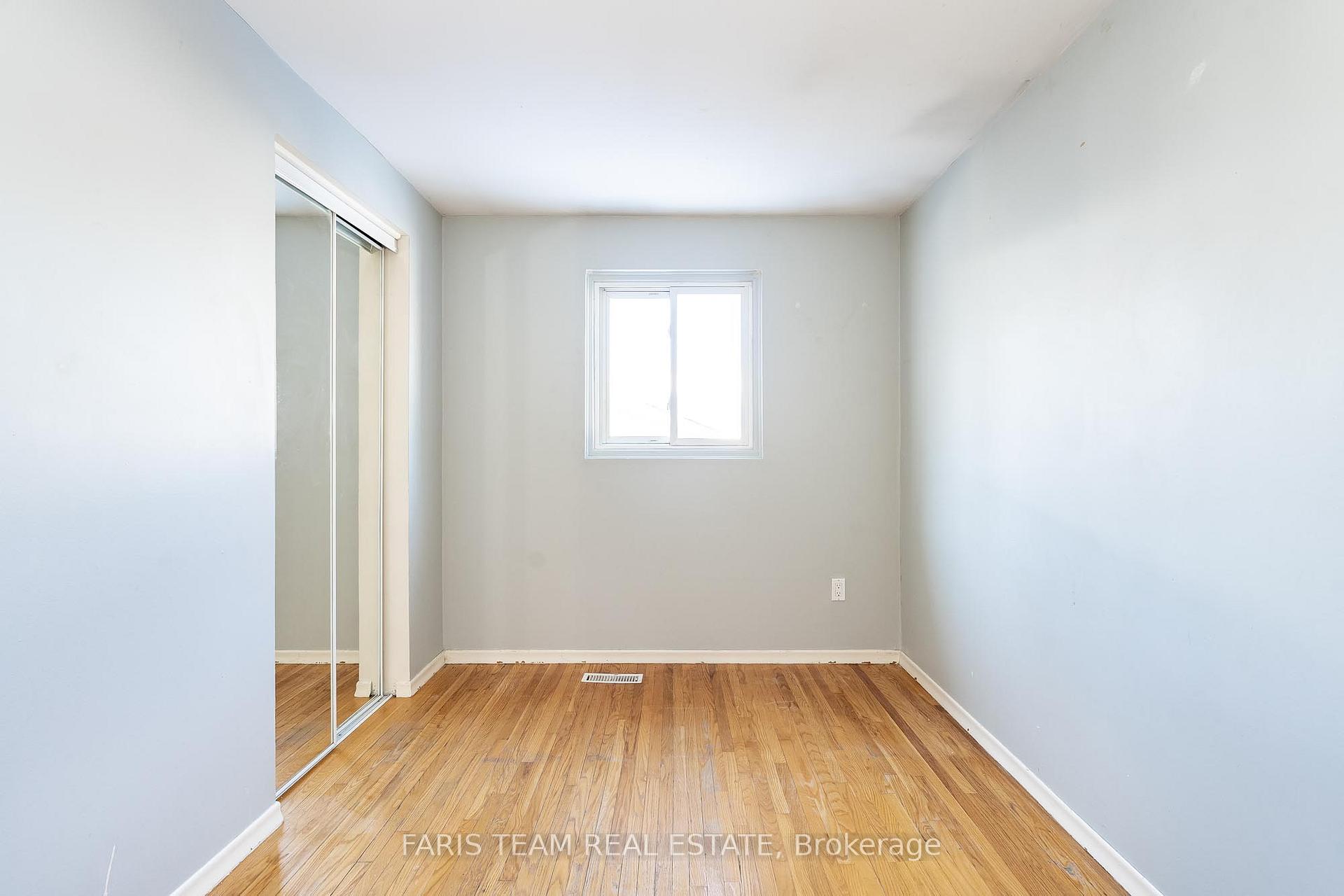 Photo 9 of 13 Burbank Place, Barrie, Wellington — HOMEH