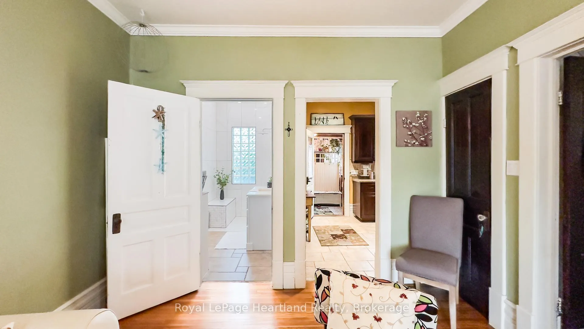 Photo 9 of 132 Elgin Avenue E, Goderich, Goderich (Town) — HOMEH