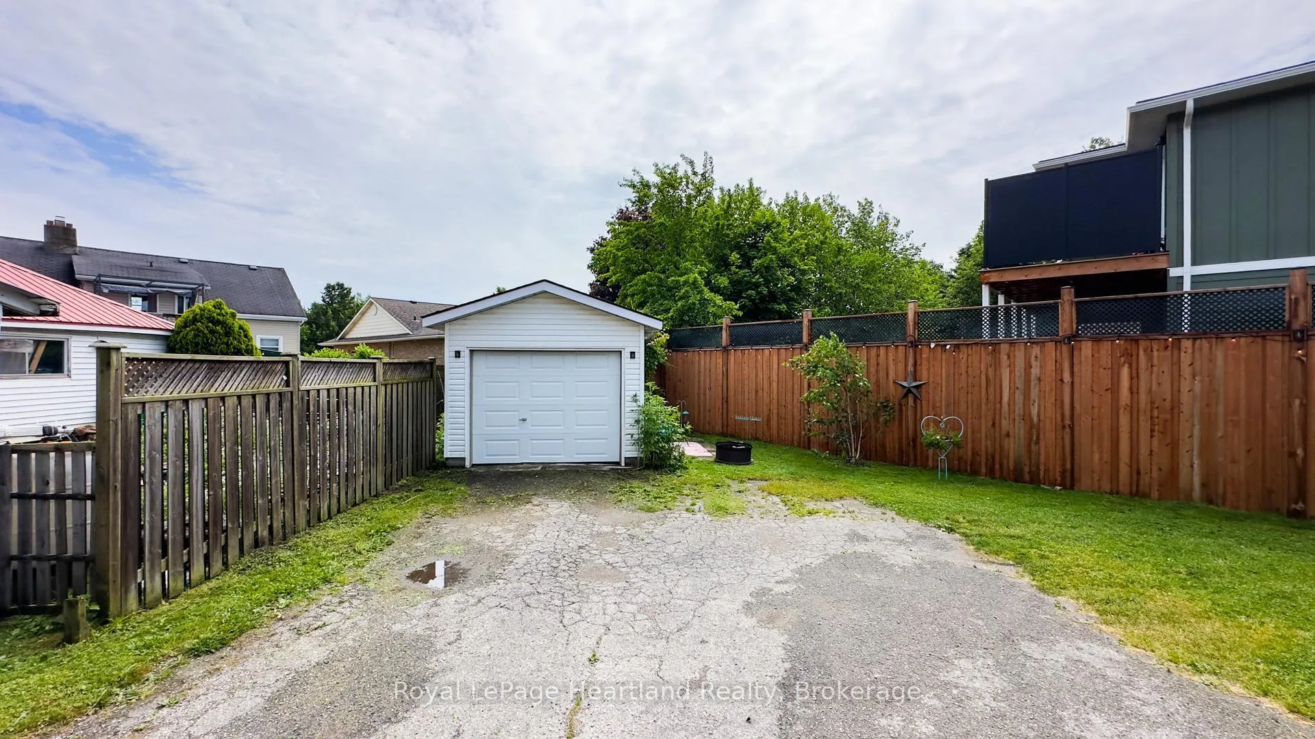 Photo 45 of 132 Elgin Avenue E, Goderich, Goderich (Town) — HOMEH