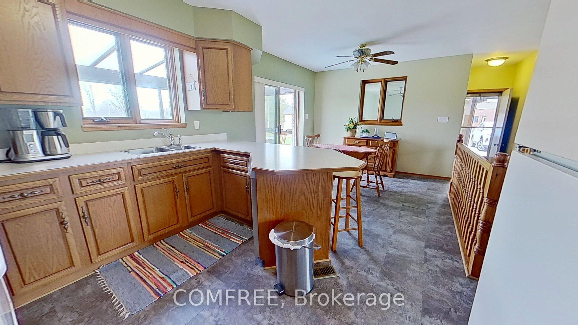 Photo 6 of 3938 Tile Yard Road, Enniskillen, Petrolia — HOMEH
