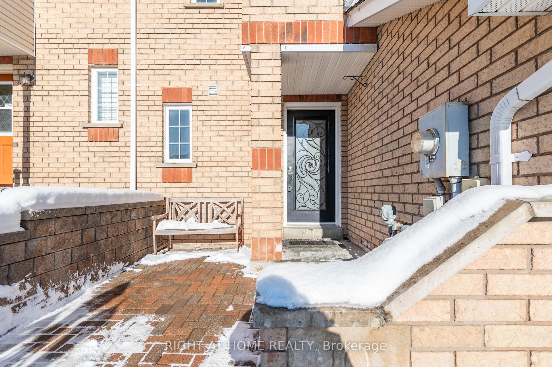 Photo 3 of 10 Gadwall Avenue, Barrie, Painswick South — HOMEH