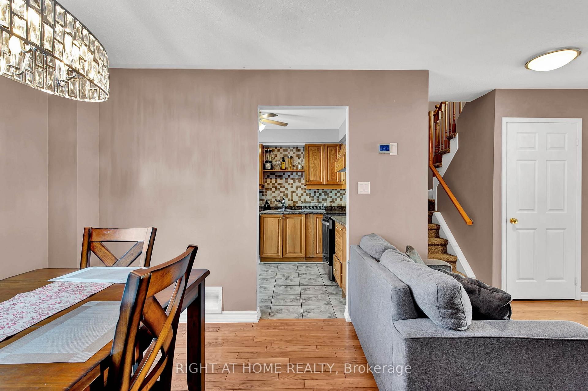Photo 9 of 10 Gadwall Avenue, Barrie, Painswick South — HOMEH