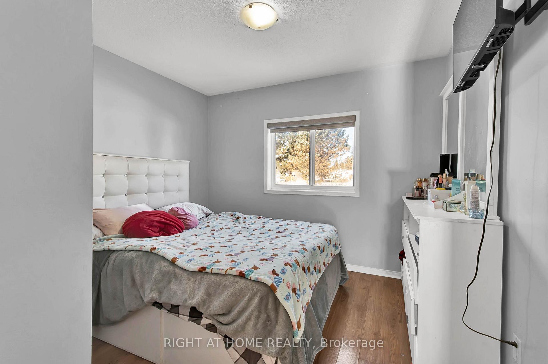 Photo 20 of 10 Gadwall Avenue, Barrie, Painswick South — HOMEH
