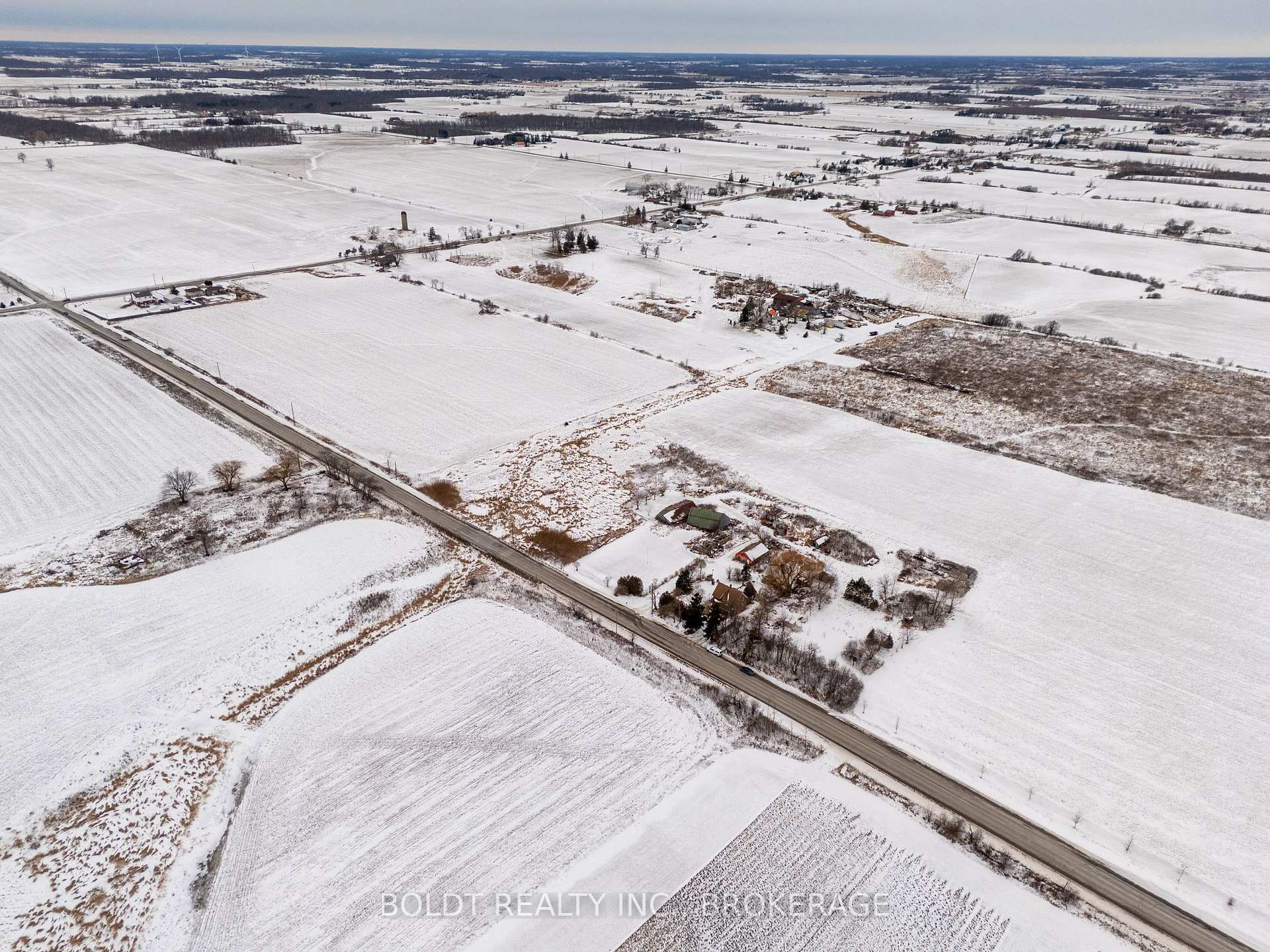Photo 8 of 339 Eleventh Road E, Hamilton, Rural Stoney Creek — HOMEH