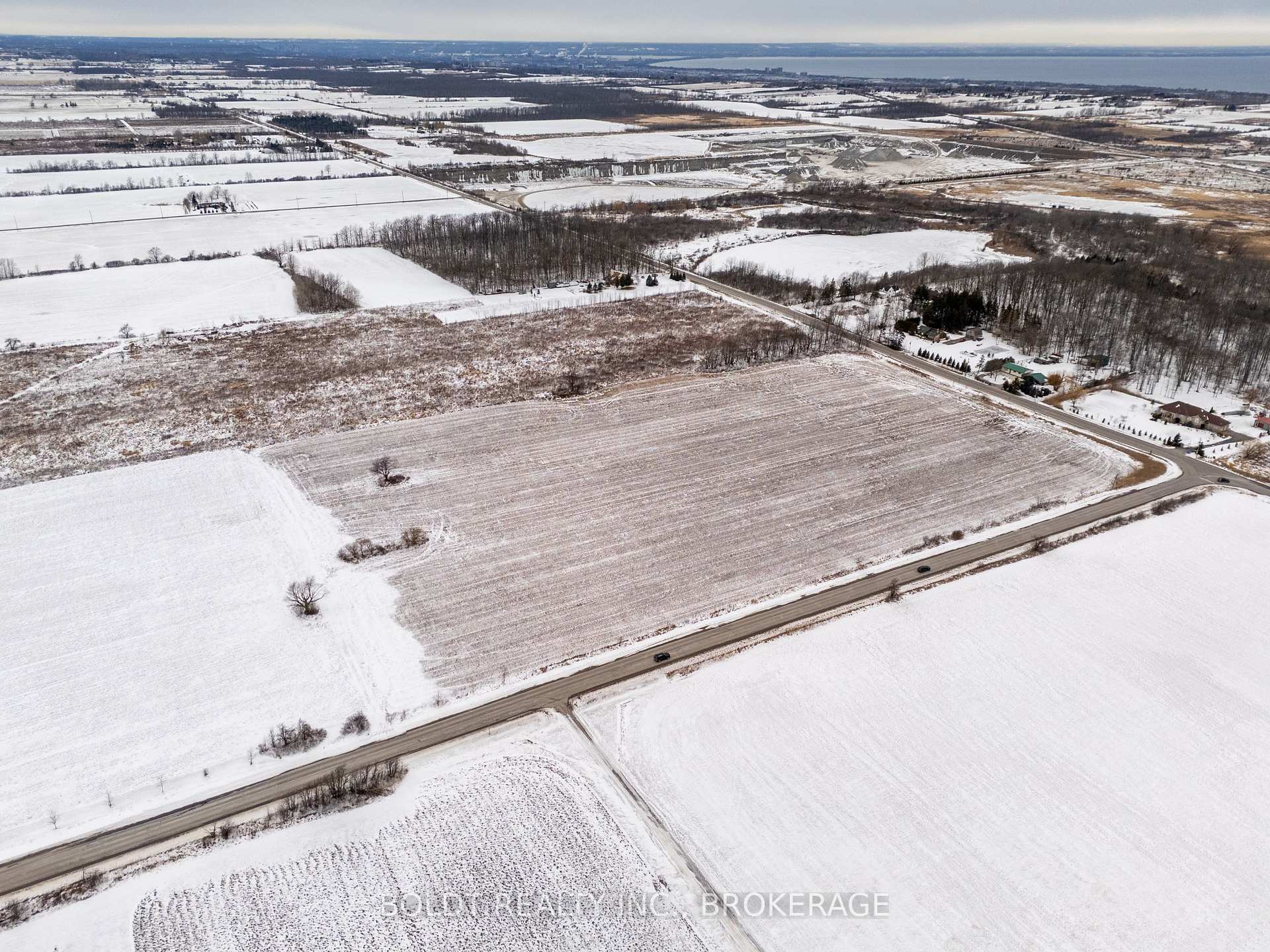 Photo 9 of 339 Eleventh Road E, Hamilton, Rural Stoney Creek — HOMEH