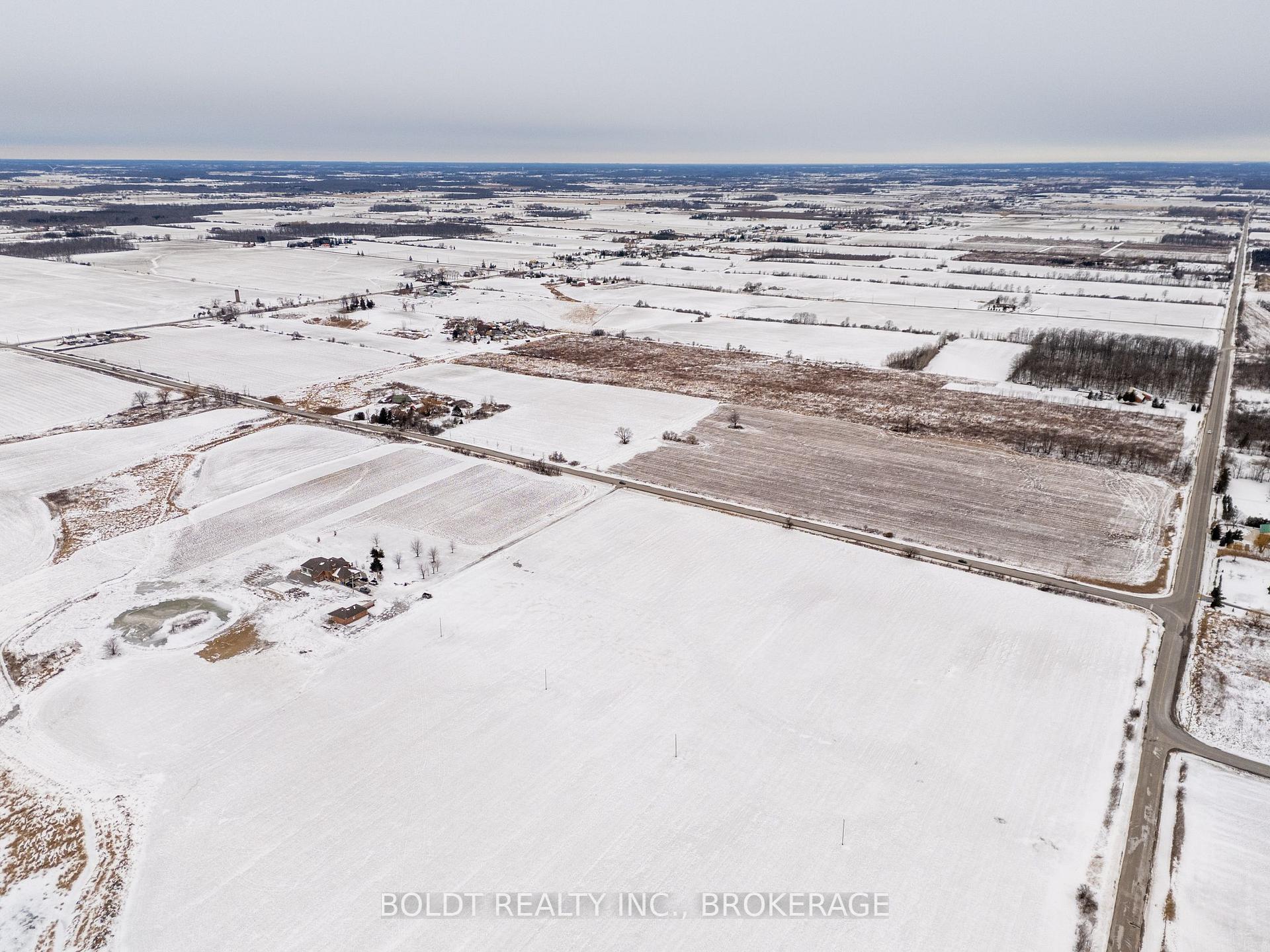 Photo 10 of 339 Eleventh Road E, Hamilton, Rural Stoney Creek — HOMEH