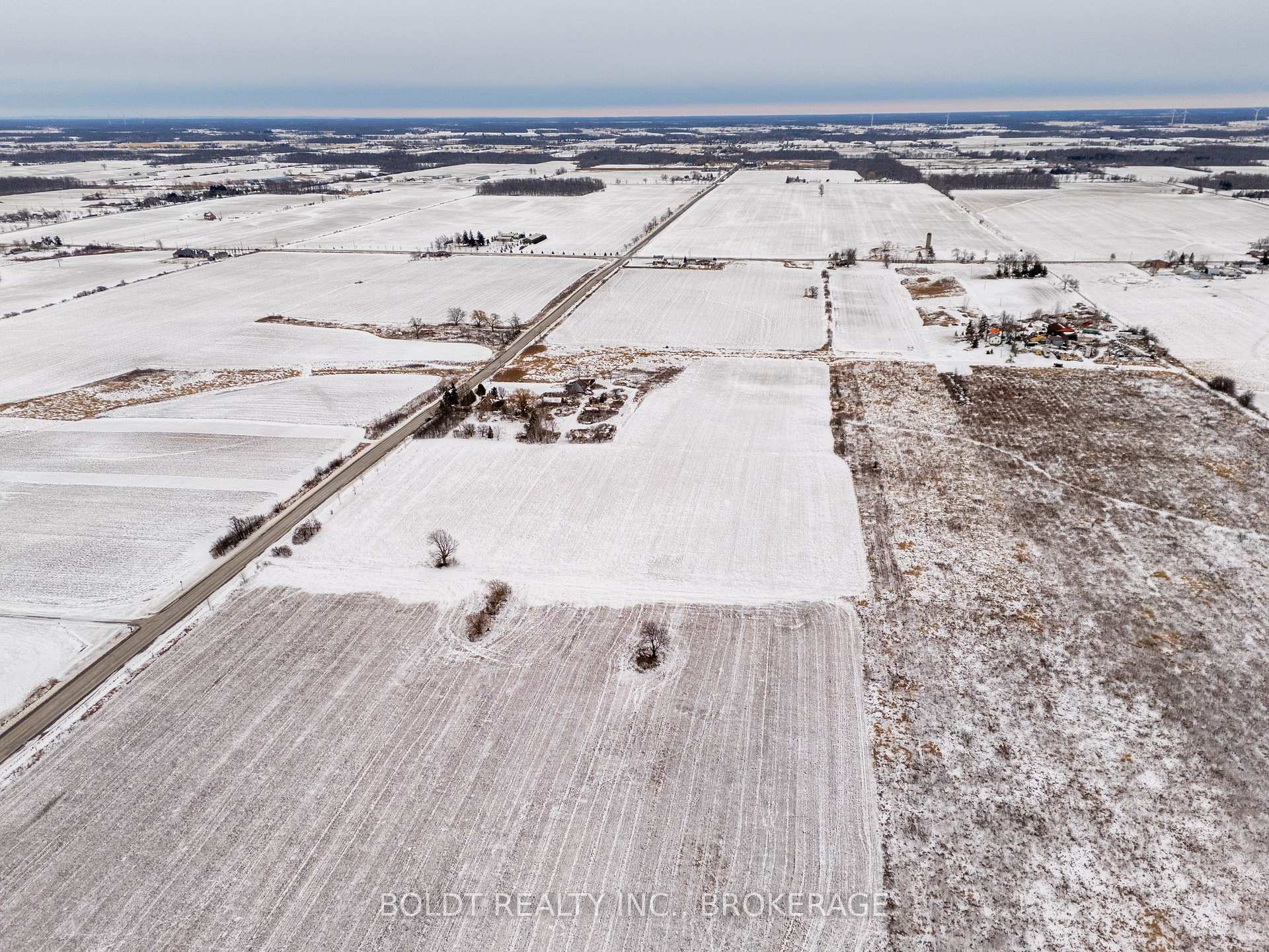 Photo 11 of 339 Eleventh Road E, Hamilton, Rural Stoney Creek — HOMEH