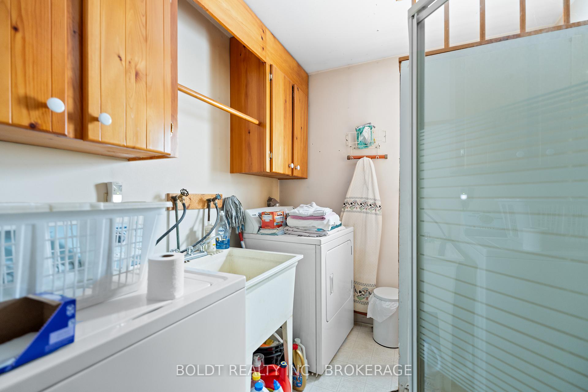 Photo 21 of 339 Eleventh Road E, Hamilton, Rural Stoney Creek — HOMEH