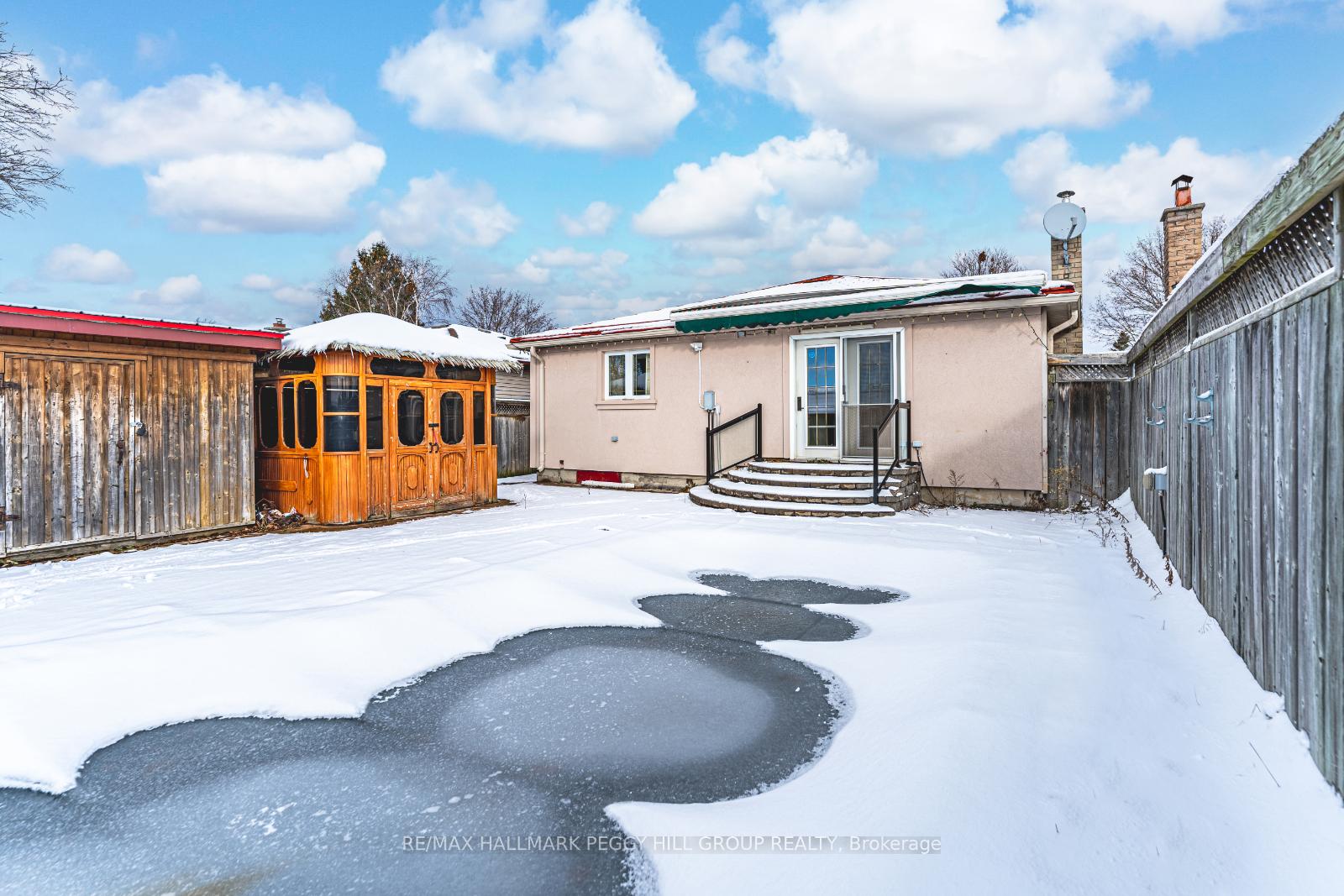 Photo 13 of 136 Lillian Crescent, Barrie, Sunnidale — HOMEH