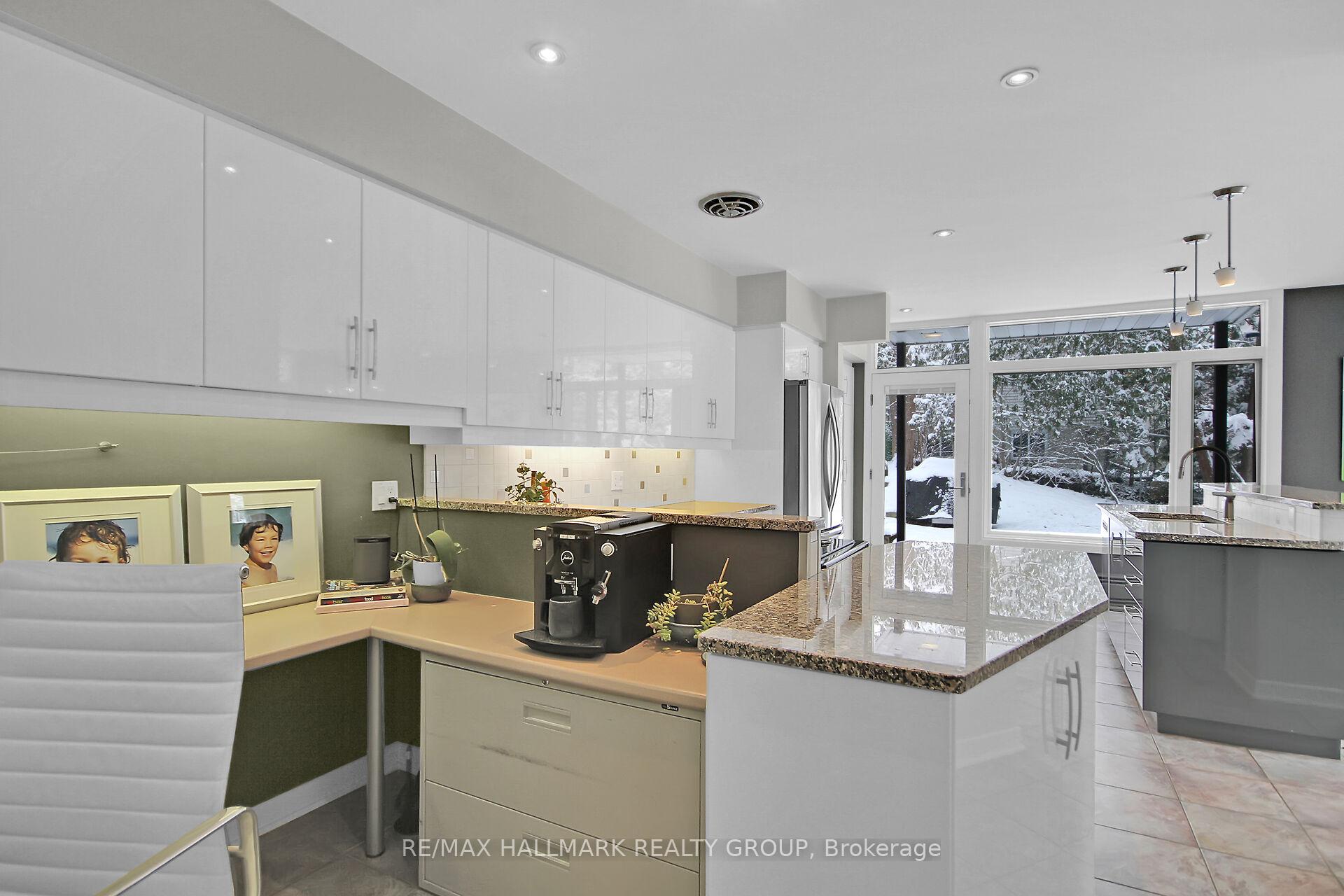 Photo 5 of 10 Qualicum Street, Ottawa, Bruce Farm/Graham Park/Qualicum/Bellands — HOMEH