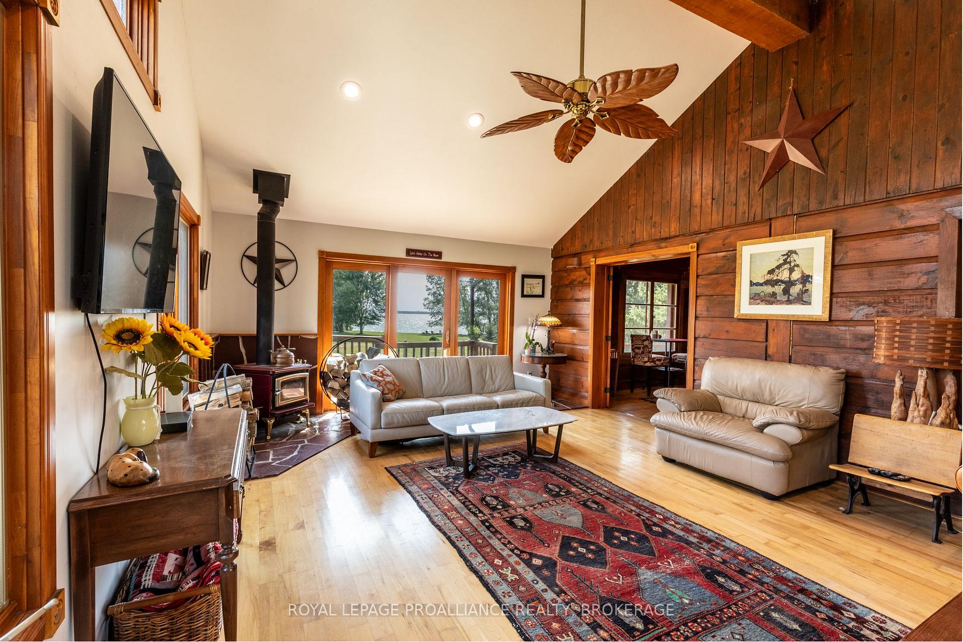 Photo 11 of 275 Carpenter Point Road, Frontenac Islands, The Islands — HOMEH