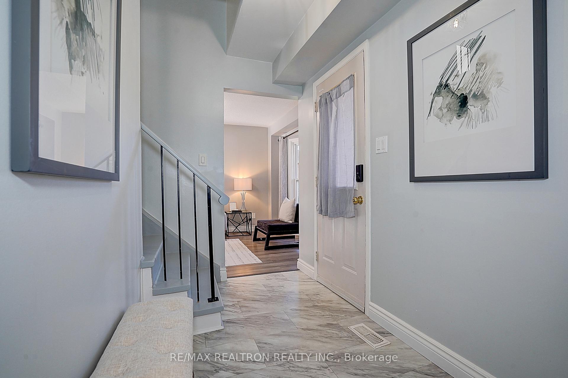Photo 3 of 43 Quance Street, Barrie, Holly — HOMEH